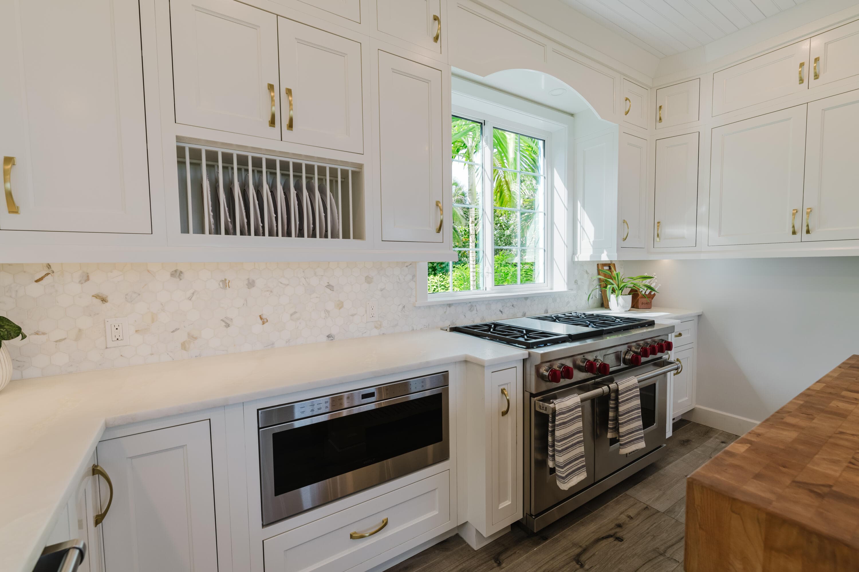 113 N Beach Road, Jupiter Island, FL 33455 24
