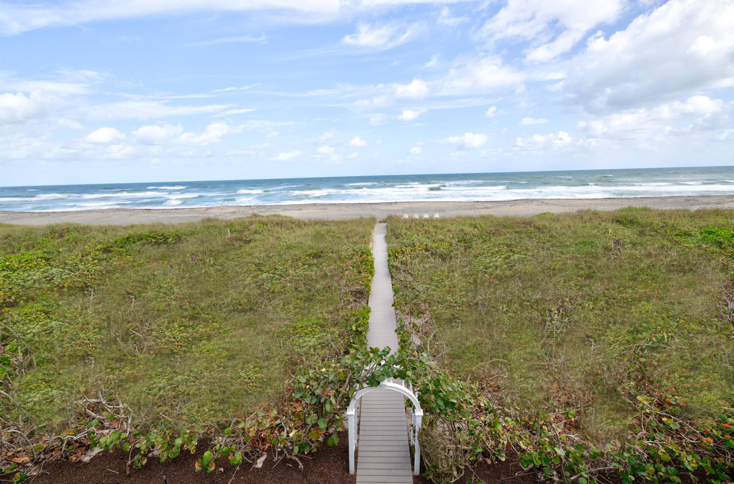 113 N Beach Road, Jupiter Island, FL 33455 33