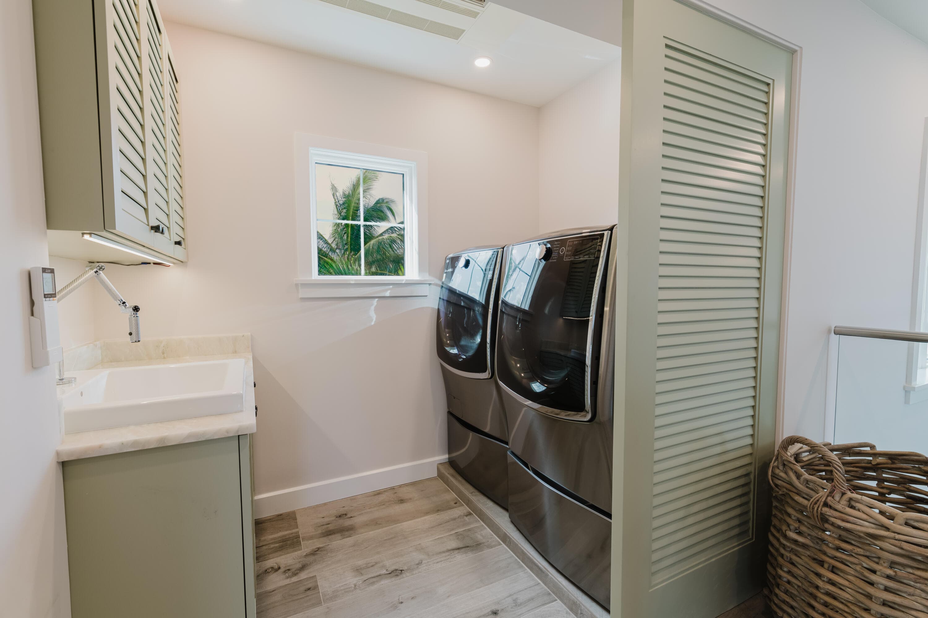 113 N Beach Road, Jupiter Island, FL 33455 39