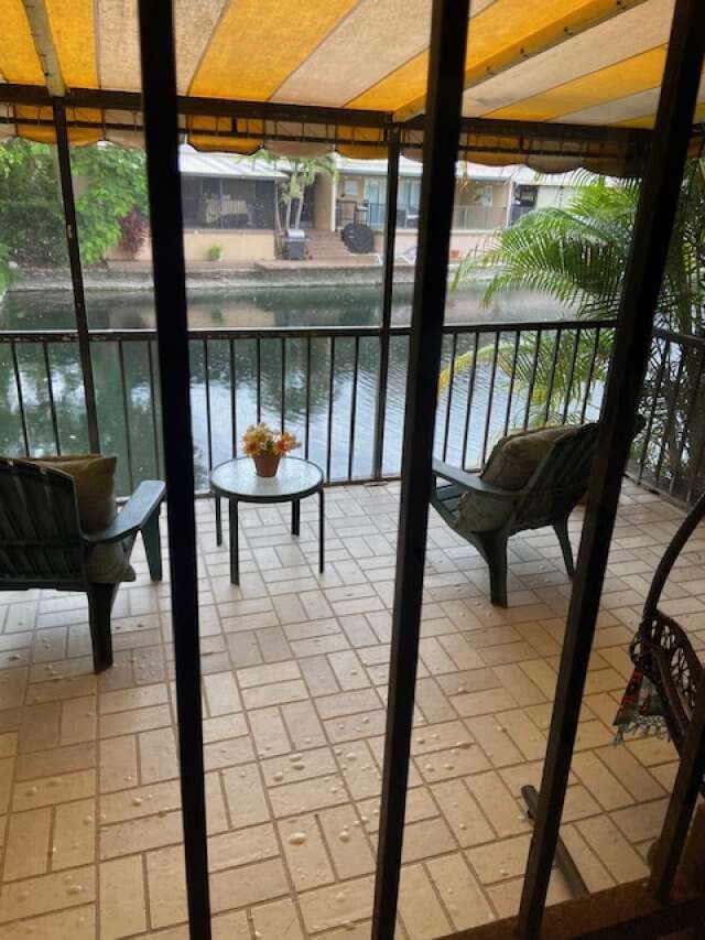 16023 Kingsmoor Way, Miami Lakes, FL 33014 5