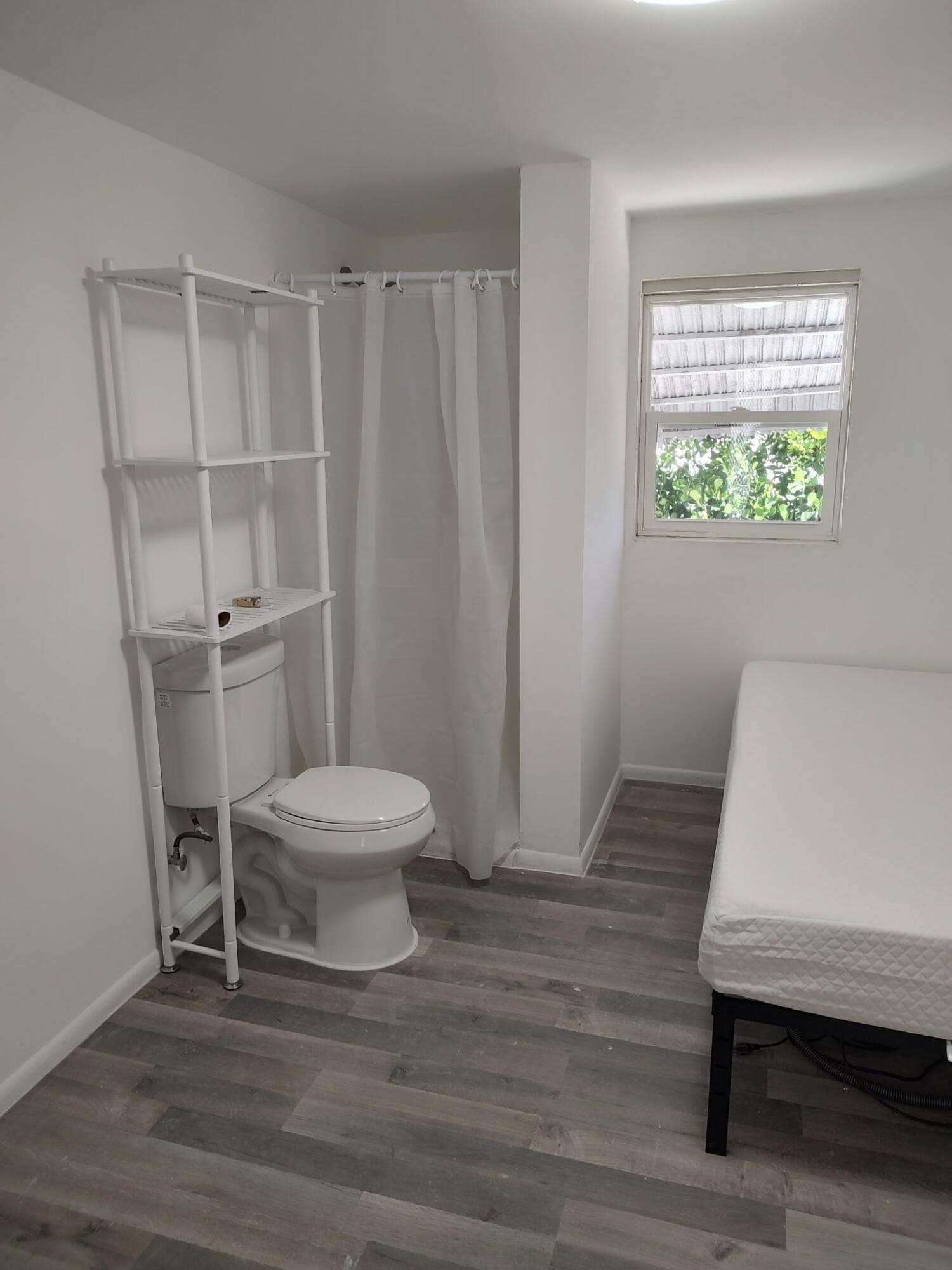 2886 Croton Lane, West Palm Beach, FL 33403 24
