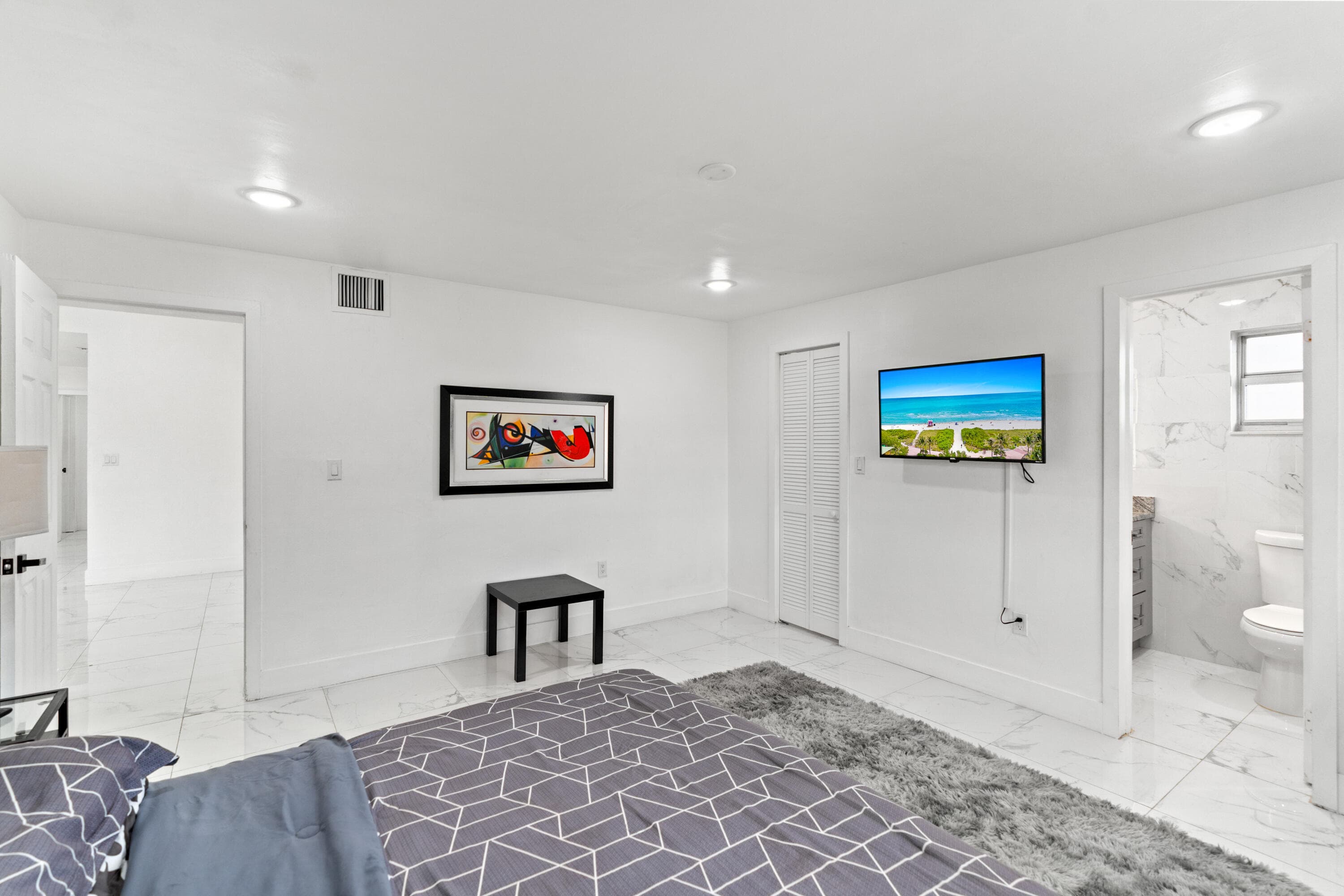 12805 NW 6th Avenue, North Miami, FL 33168 12