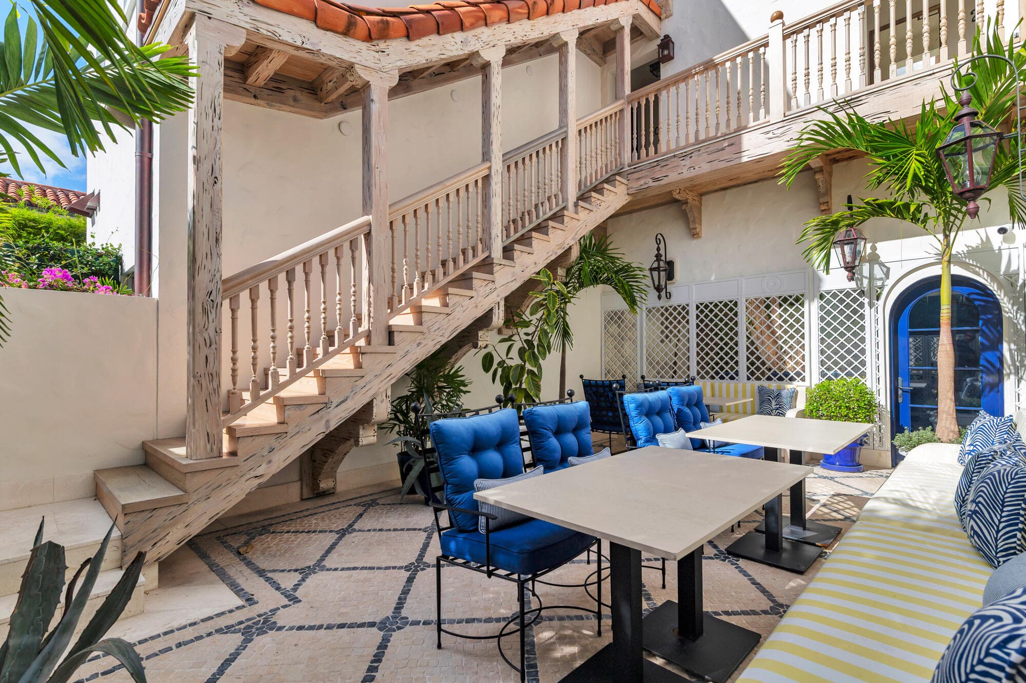 236 Phipps Plaza 201, Palm Beach, FL 33480 17