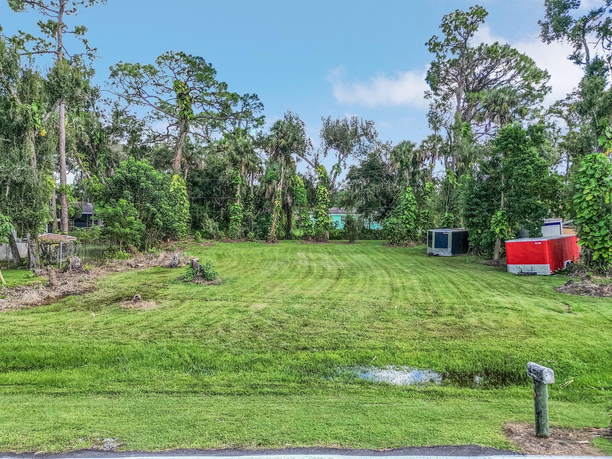 2314 Davis Boulevard, Fort Myers, FL 33905 2