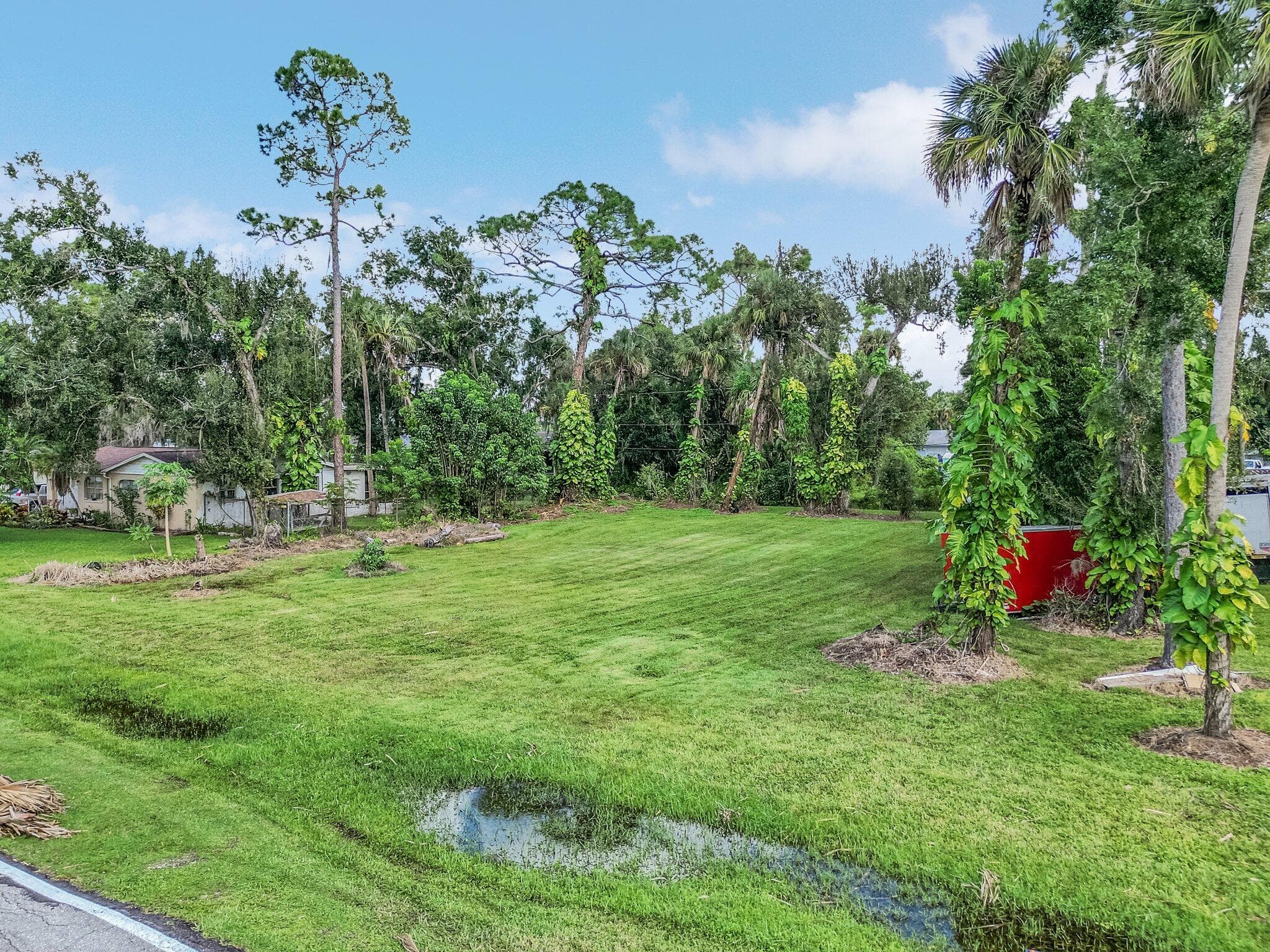 2314 Davis Boulevard, Fort Myers, FL 33905 4