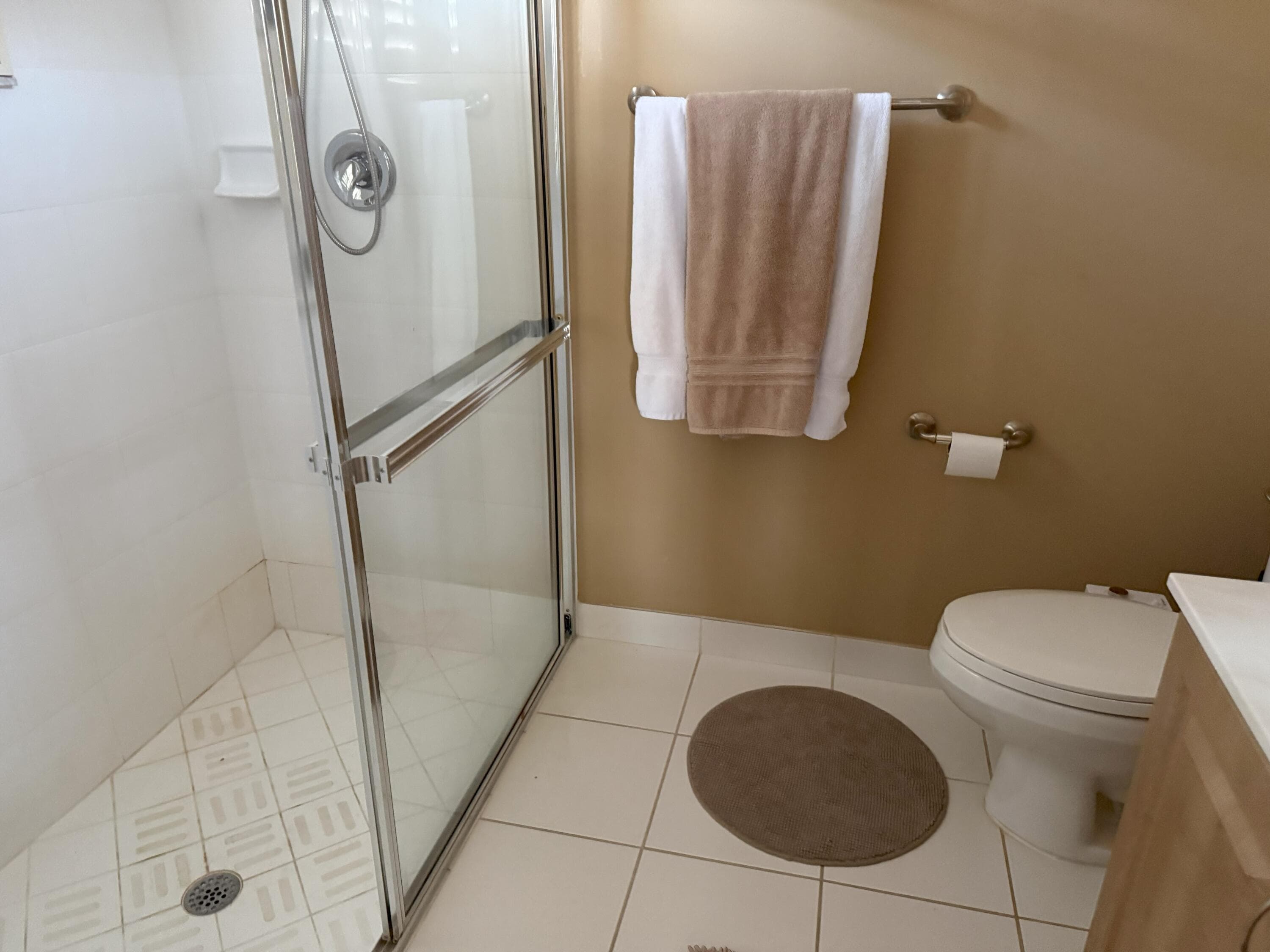 328 W Coral Trace Circle, Delray Beach, FL 33445 32