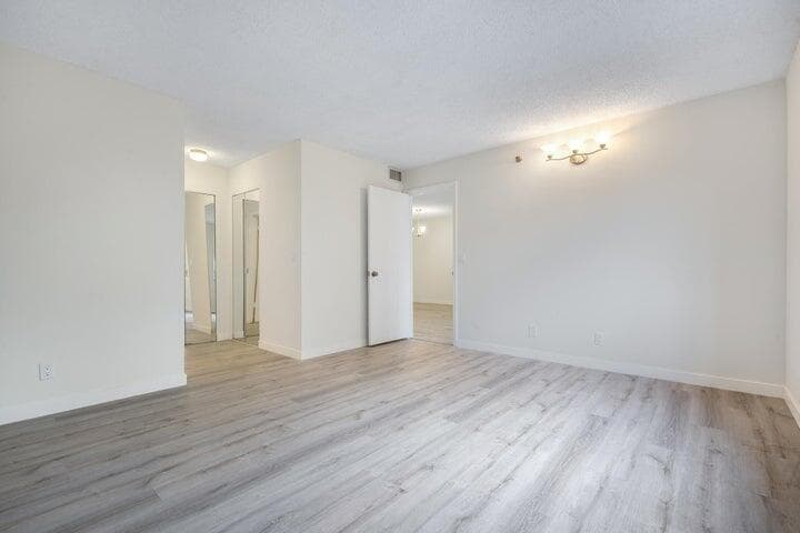 7770 Tahiti Lane 405, Lake Worth, FL 33467 14