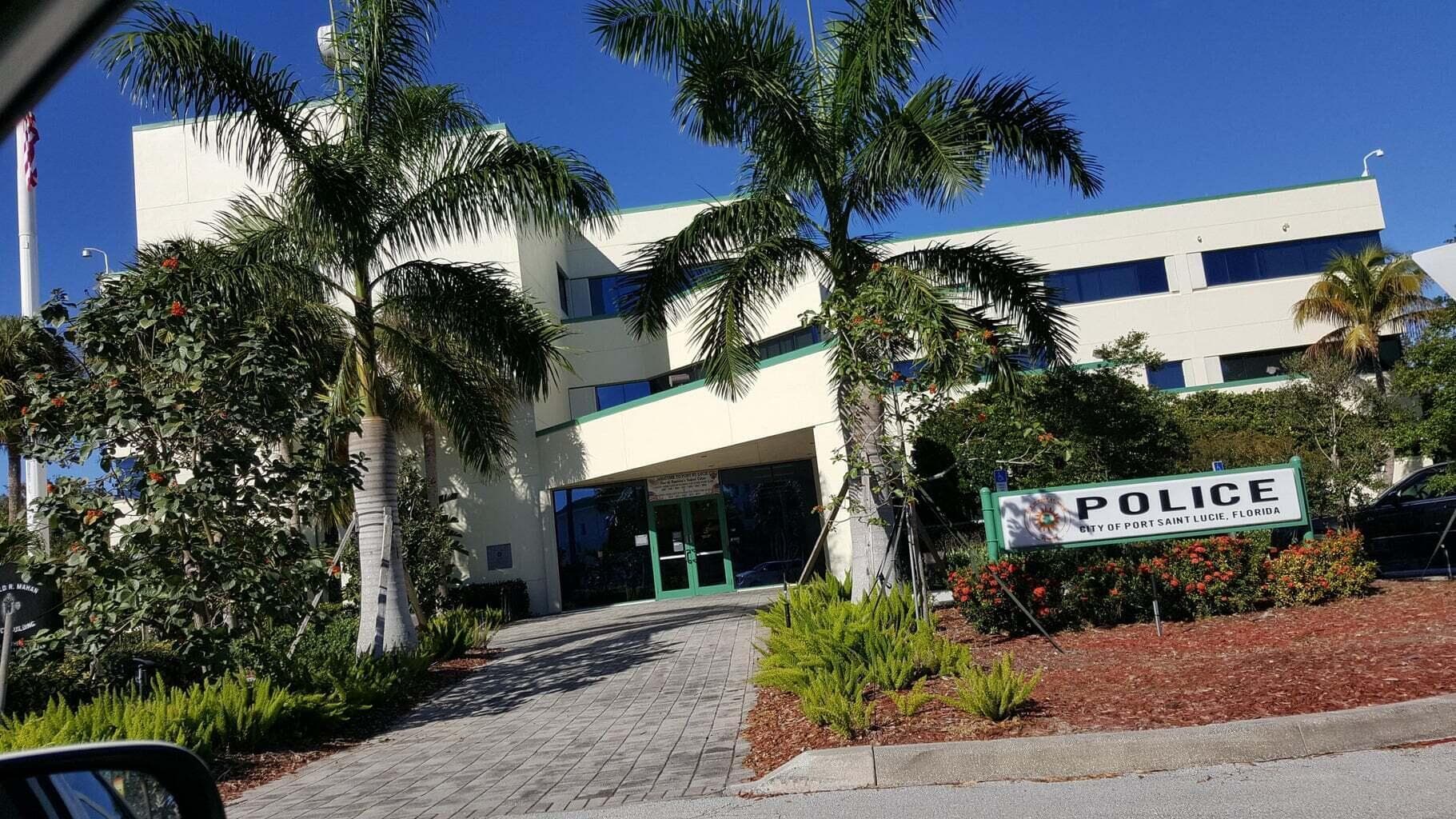798 NW Selvitz Road, Port St. Lucie, FL 34983 17