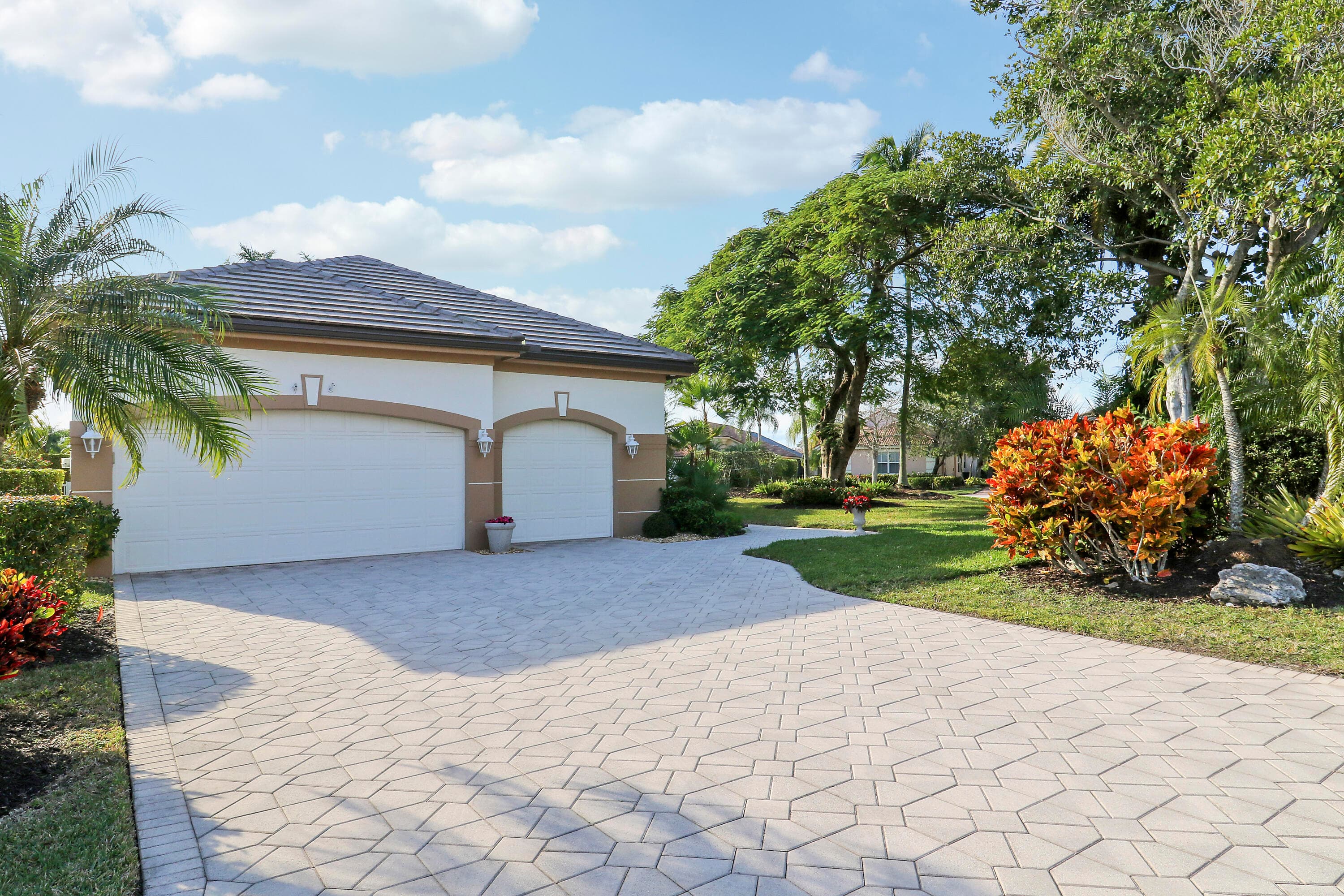 8216 Cypress Point Road, West Palm Beach, FL 33412 4