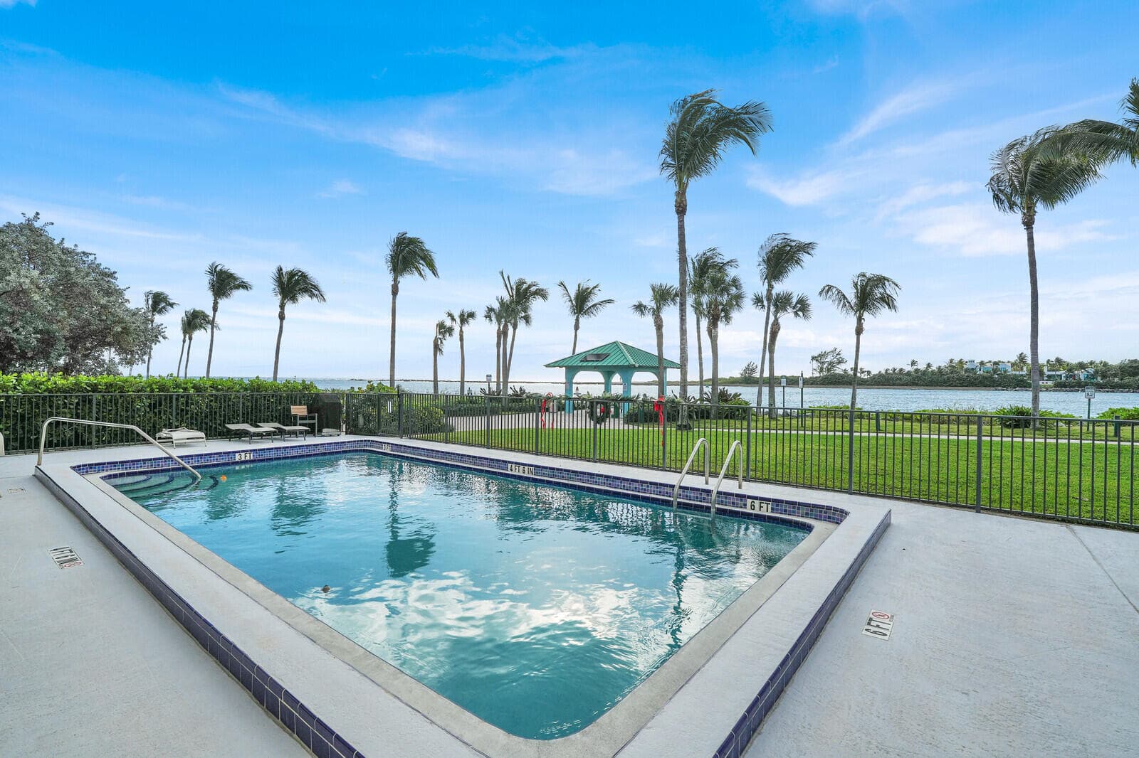 300 Inlet Way 2, Palm Beach Shores, FL 33404 18