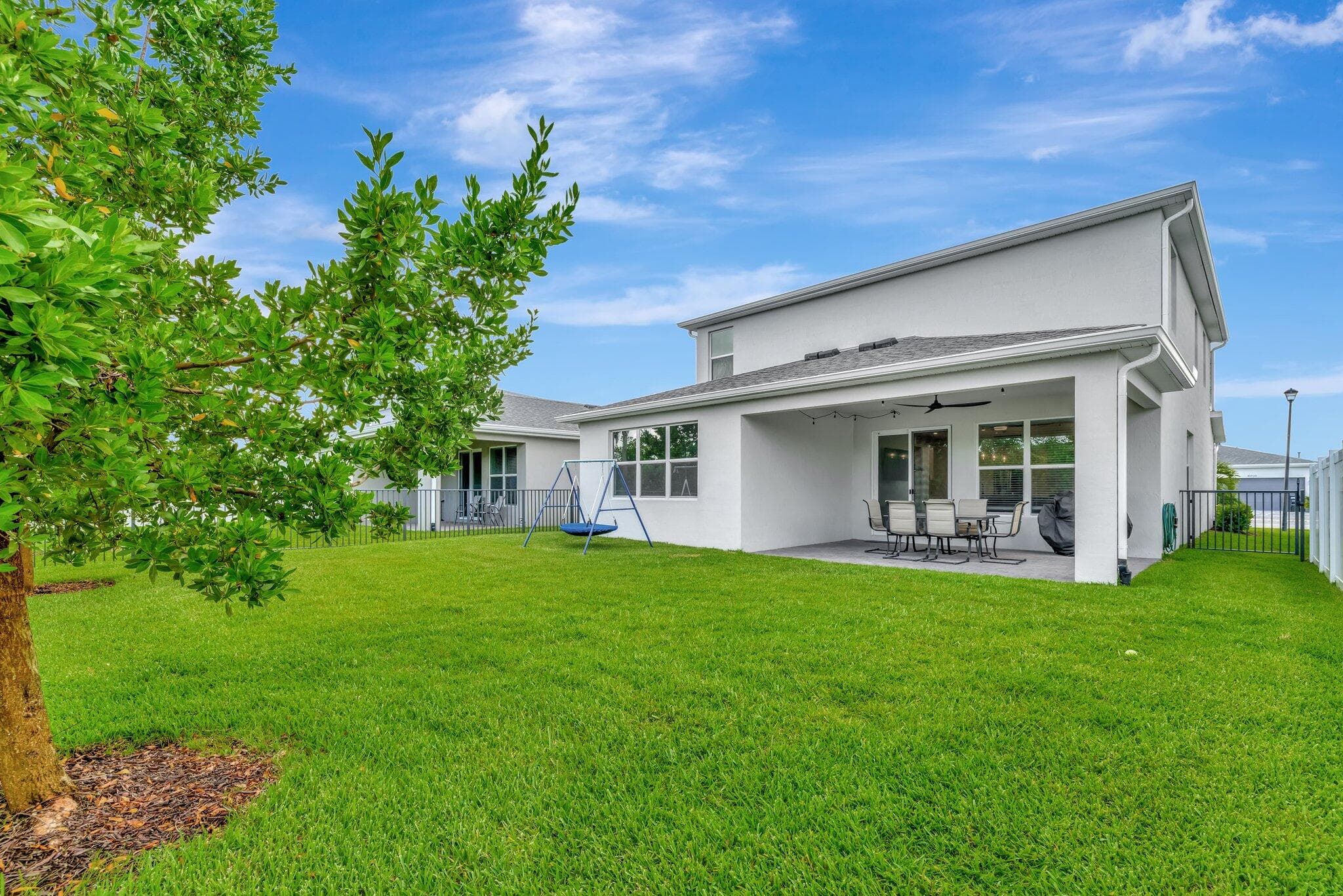 10721 SW Estella Lane, Port St. Lucie, FL 34987 2