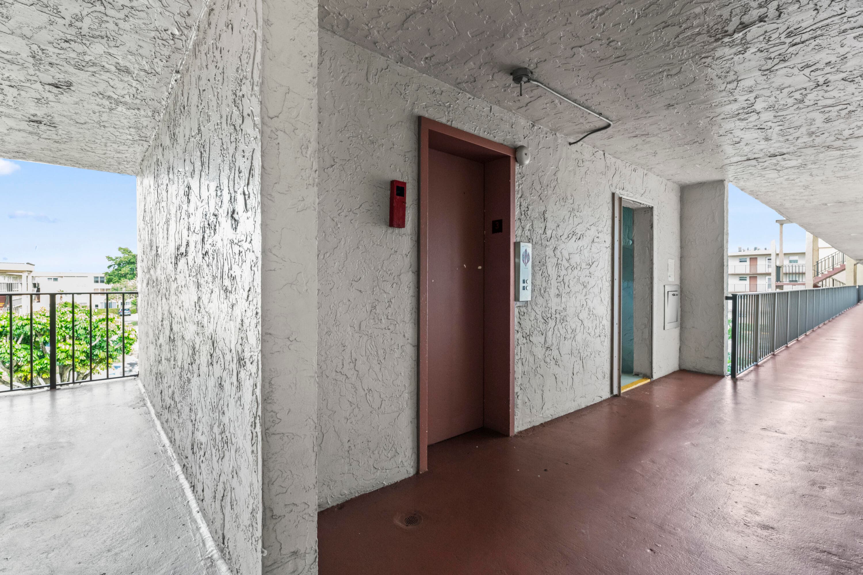 225 Bonnie Boulevard 302, Palm Springs, FL 33461 19