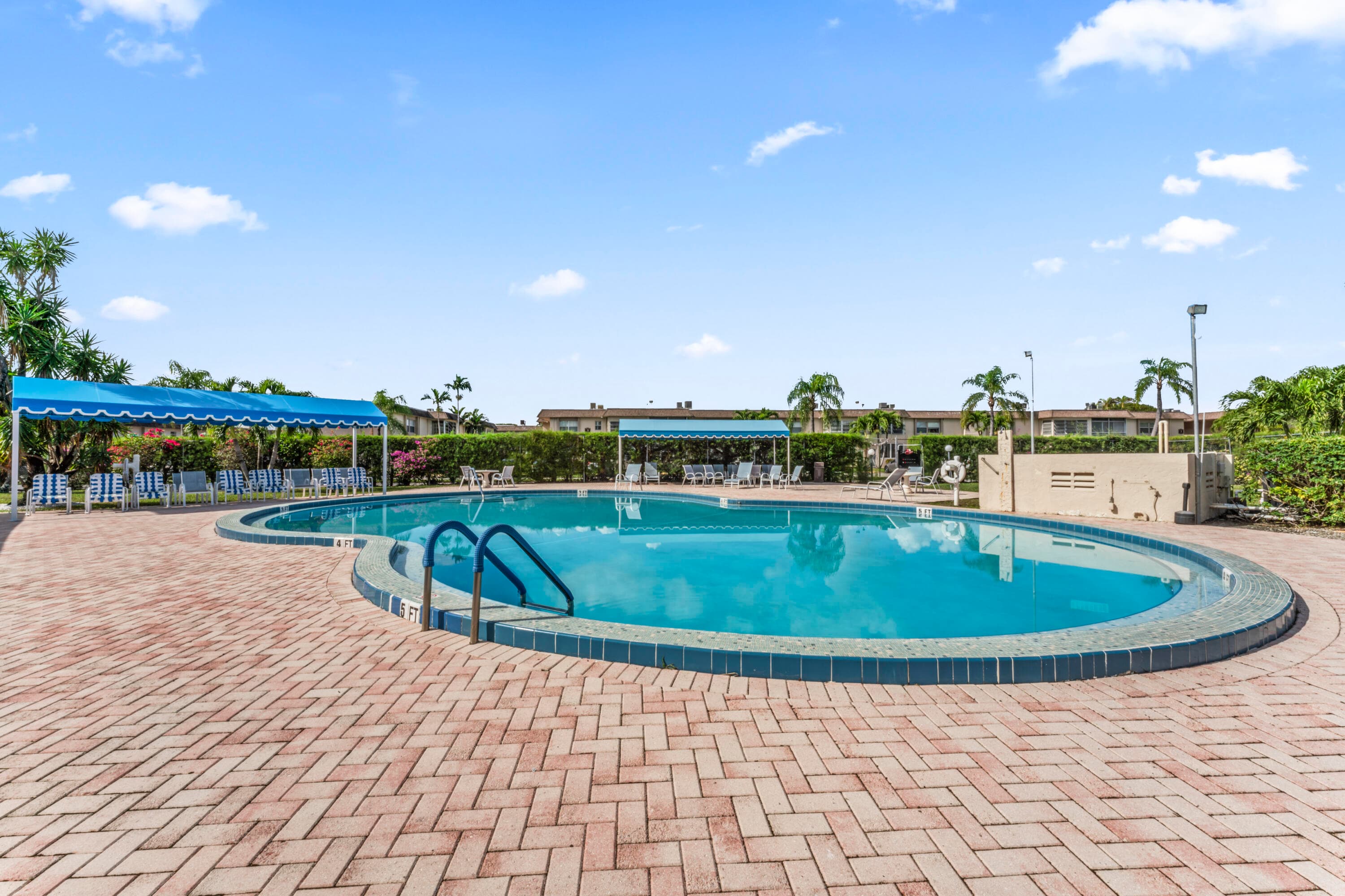 225 Bonnie Boulevard 302, Palm Springs, FL 33461 29