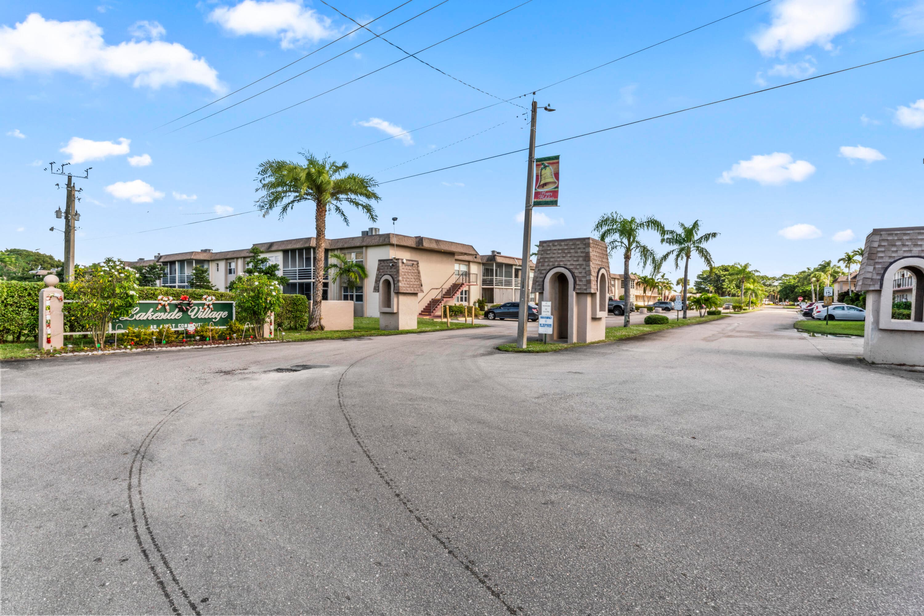225 Bonnie Boulevard 302, Palm Springs, FL 33461 34