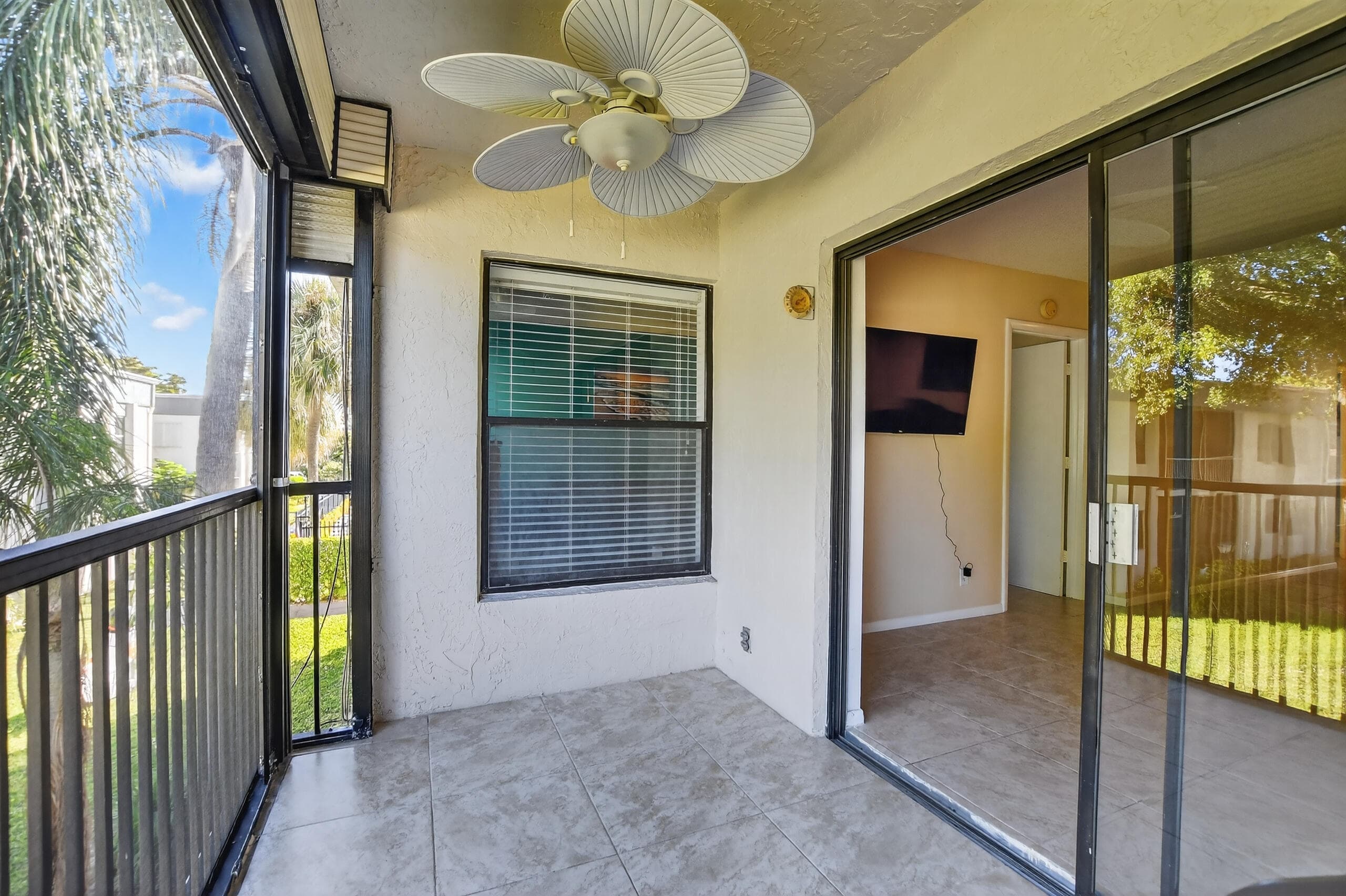 265 SE 10th Street 11c, Deerfield Beach, FL 33441 33