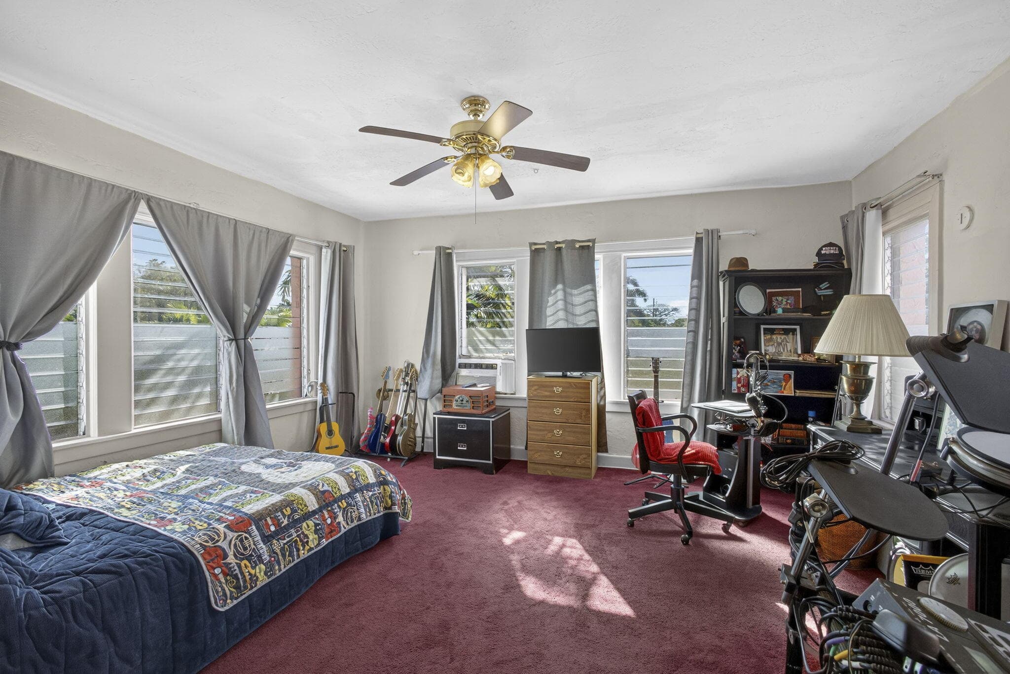 445 29th Street, West Palm Beach, FL 33407 33