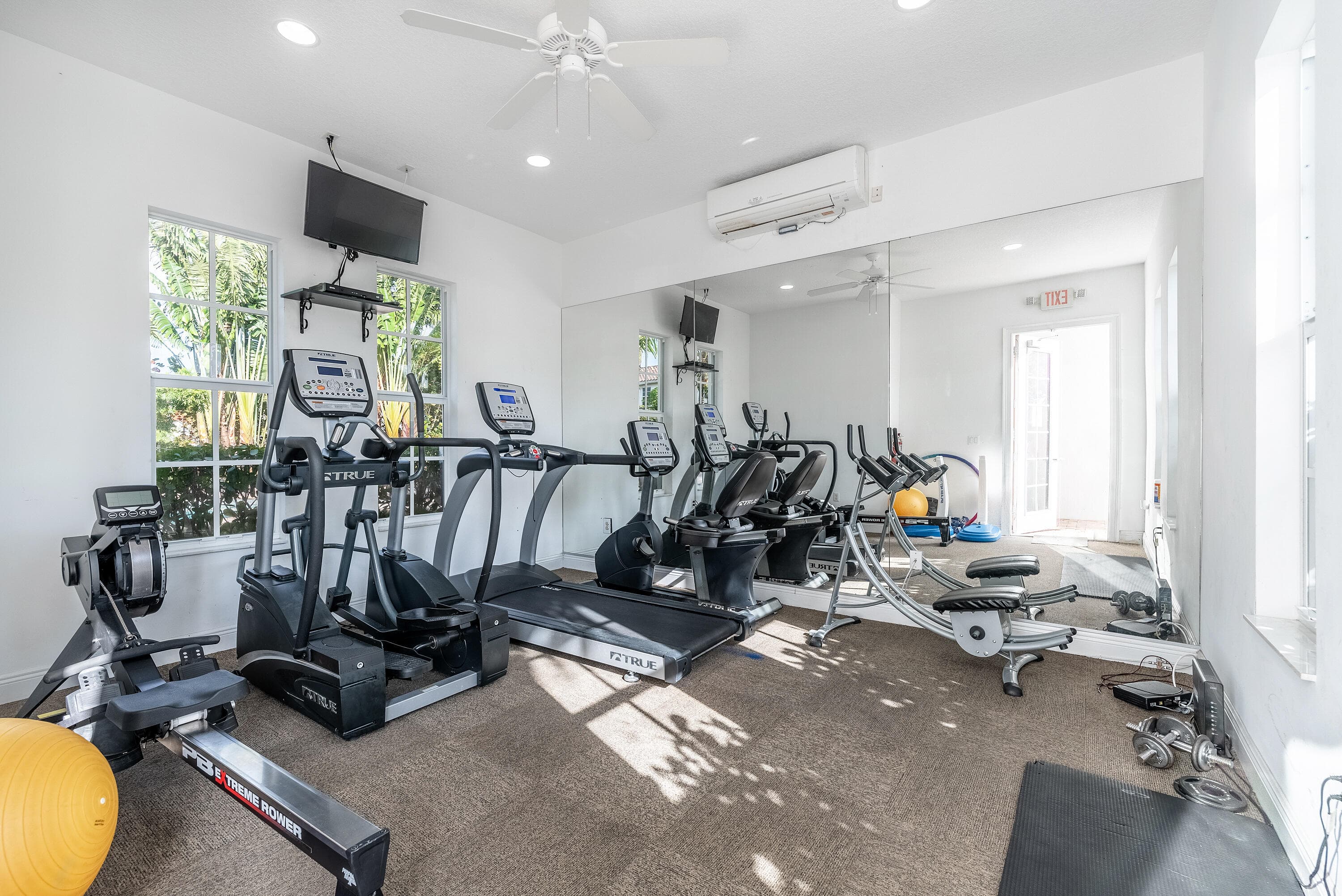 4545 Tara Cove Way, West Palm Beach, FL 33417 47