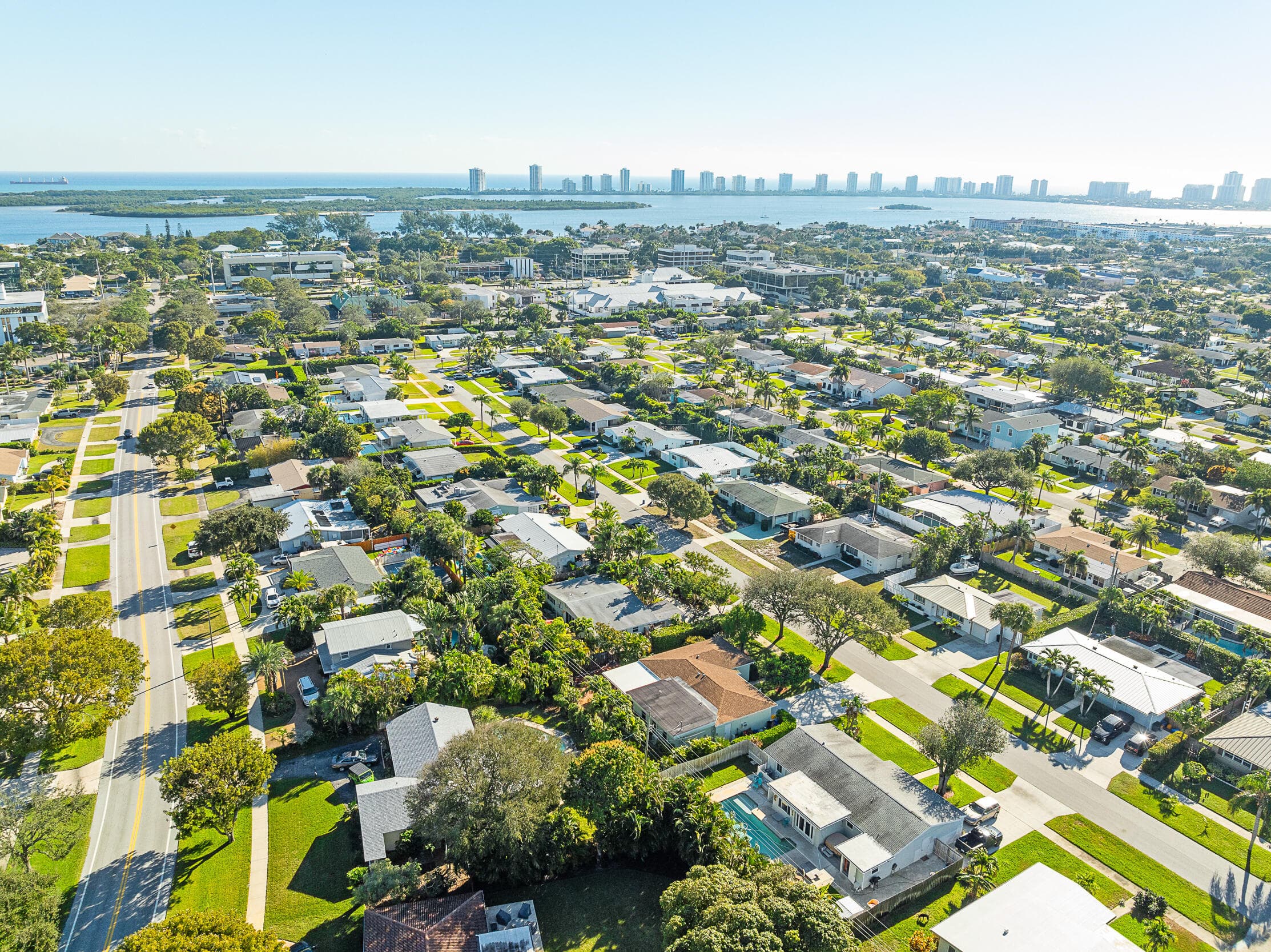 429 Inlet Road, North Palm Beach, FL 33408 2