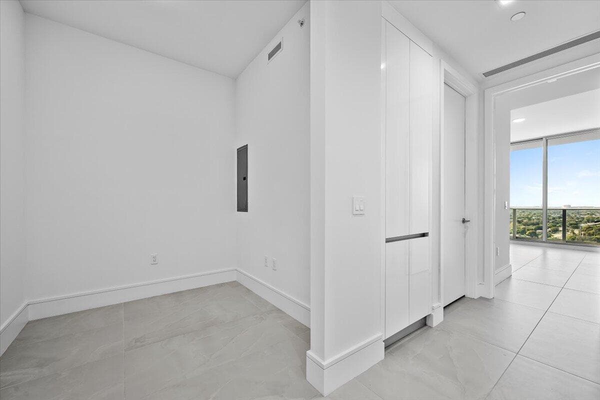 220 Lake Shore Drive 1706, Lake Park, FL 33403 17