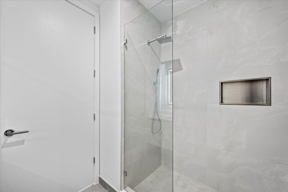 220 Lake Shore Drive 1706, Lake Park, FL 33403 19