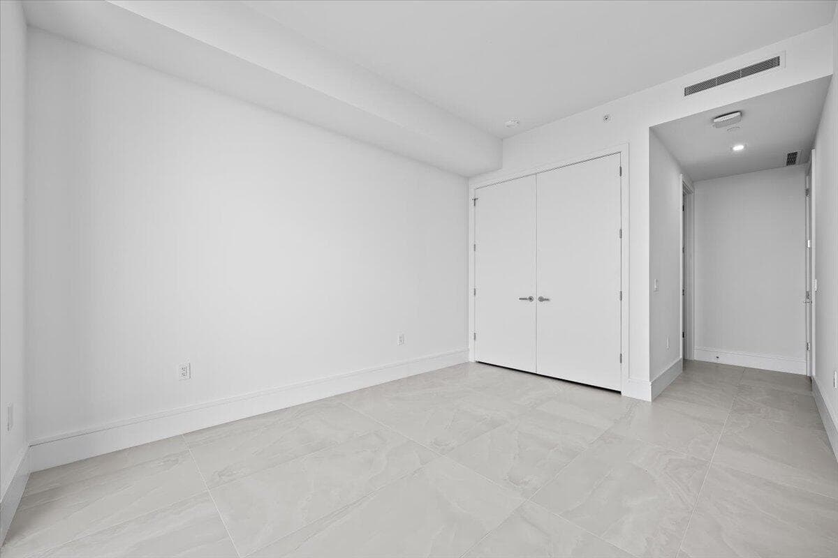 220 Lake Shore Drive 1706, Lake Park, FL 33403 23