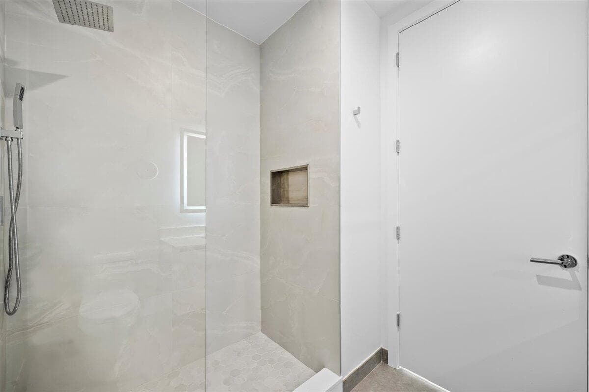 220 Lake Shore Drive 1706, Lake Park, FL 33403 25