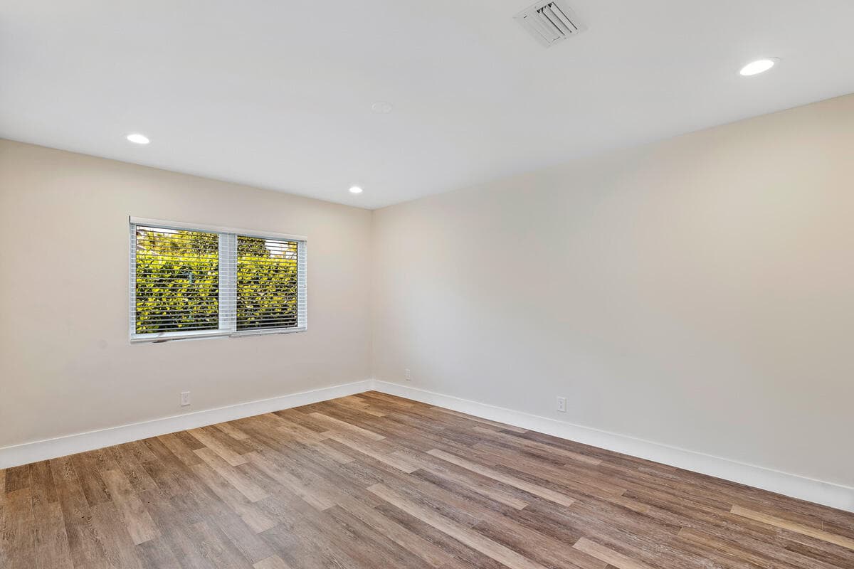533 E Alexander Palm Road, Boca Raton, FL 33432 35