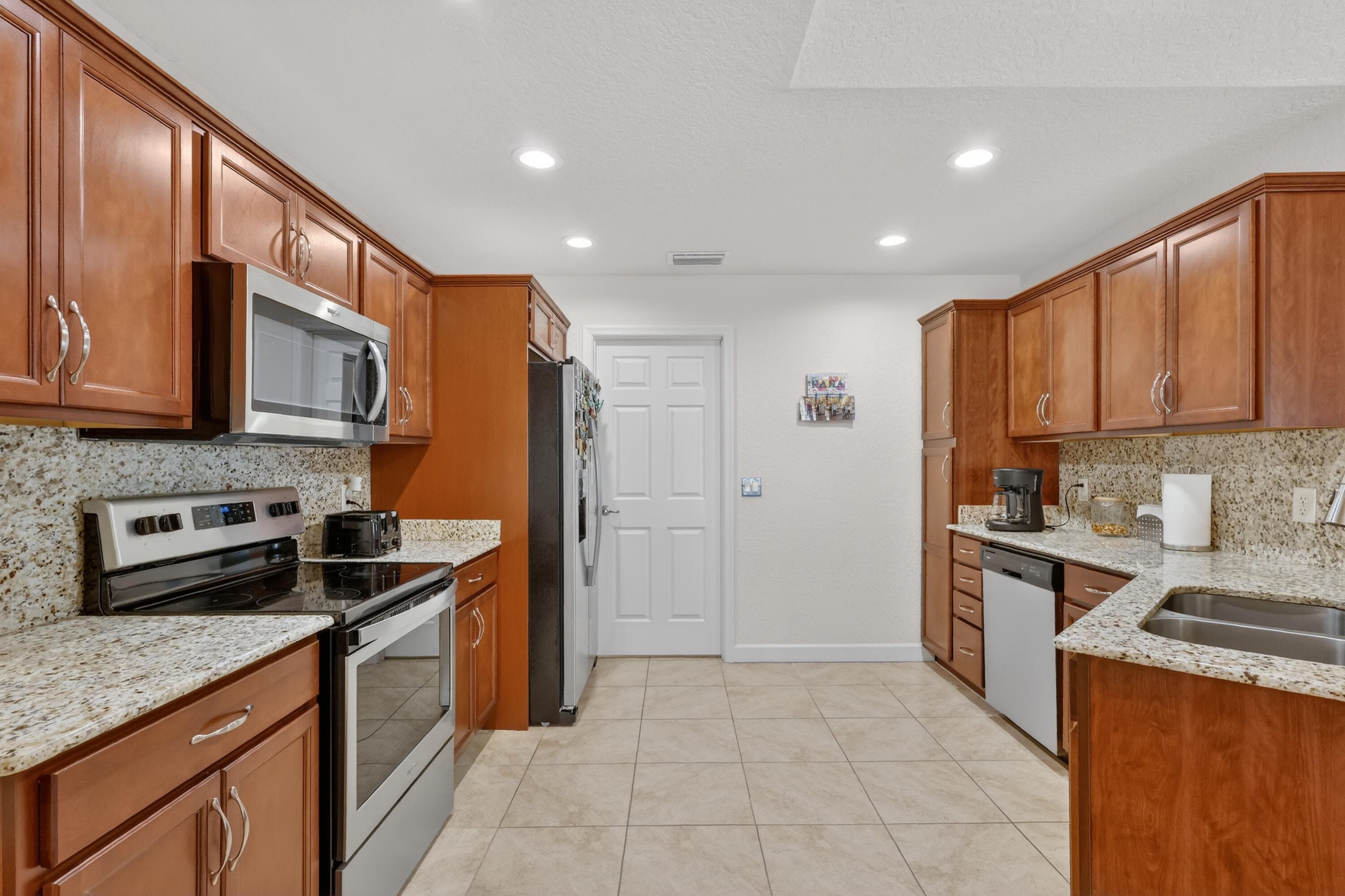 3 Los Gatos Lane, Port St. Lucie, FL 34952 12