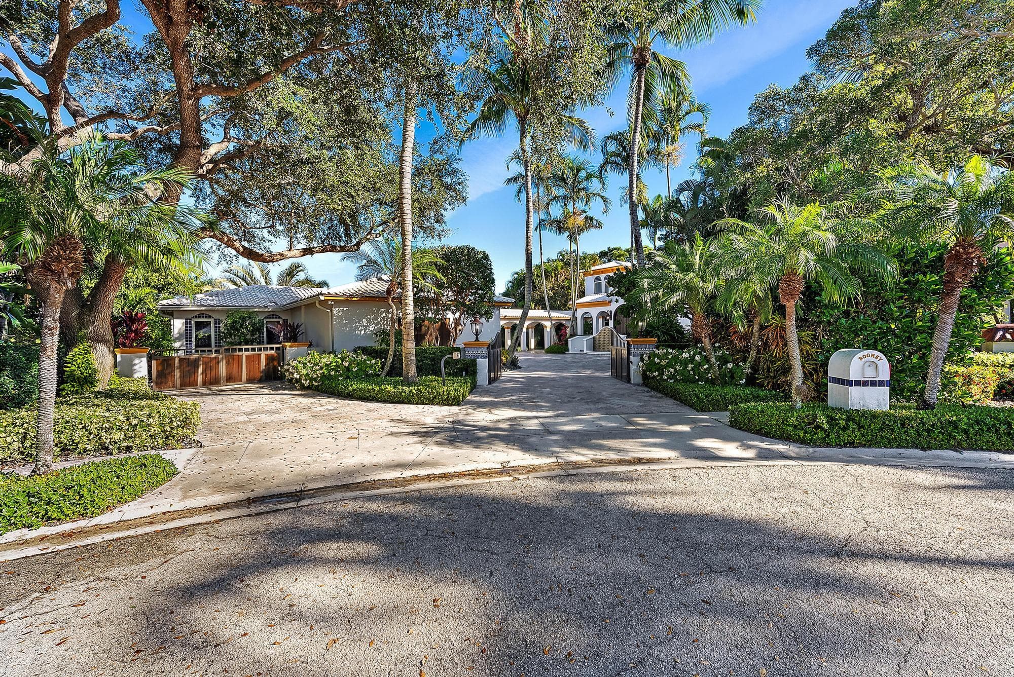 2929 Marys Way, Palm Beach Gardens, FL 33410 17