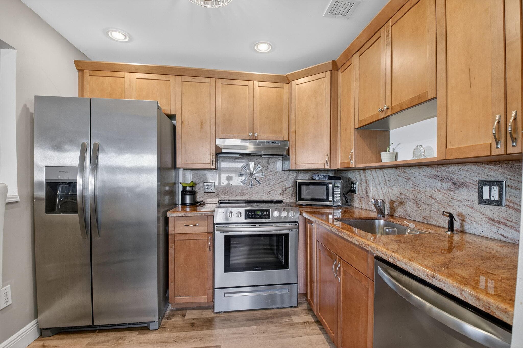 170 Valencia H, Delray Beach, FL 33446 7
