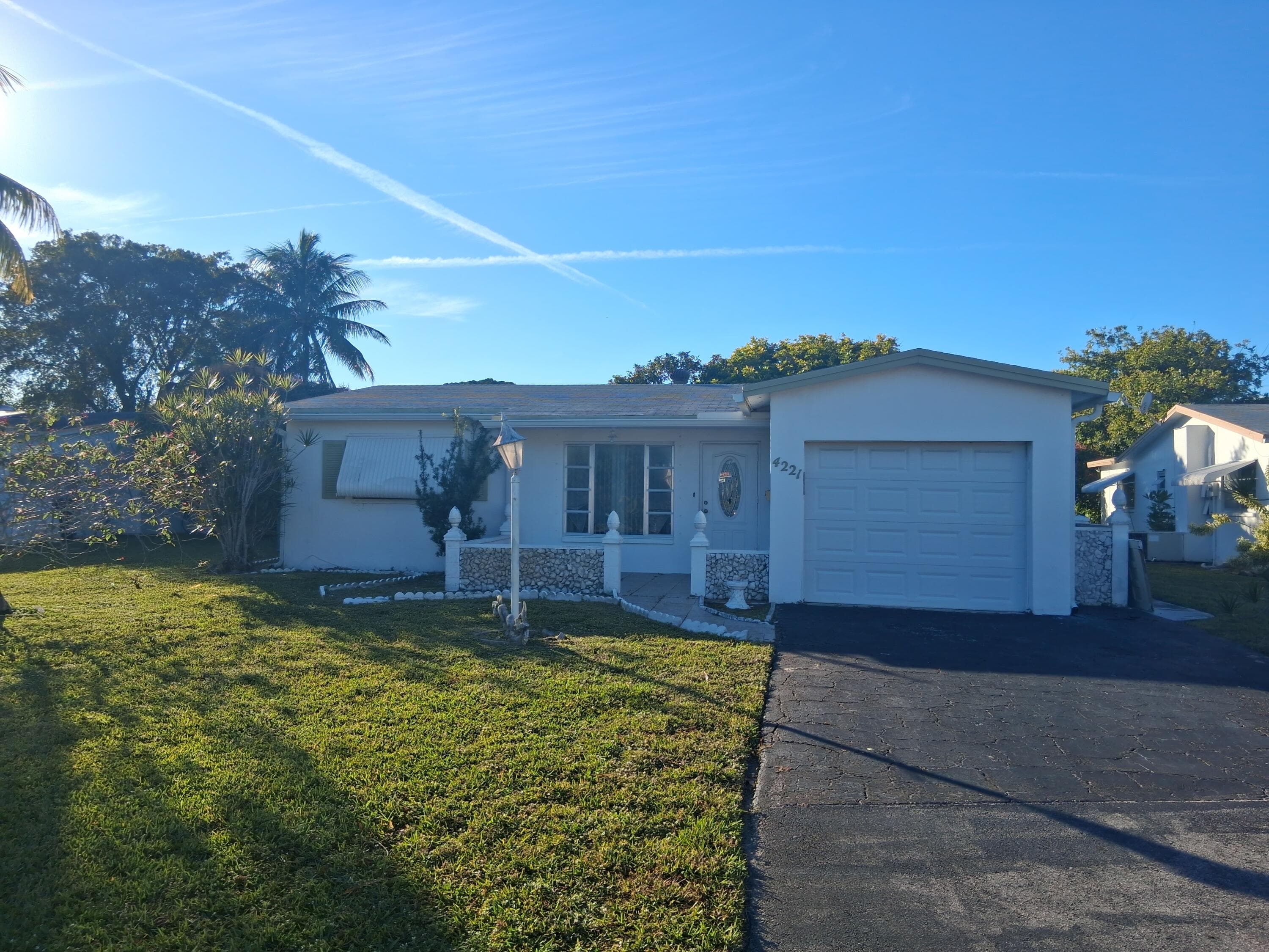 4221 NW 51st Avenue NE, Lauderdale Lakes, FL 33319 2