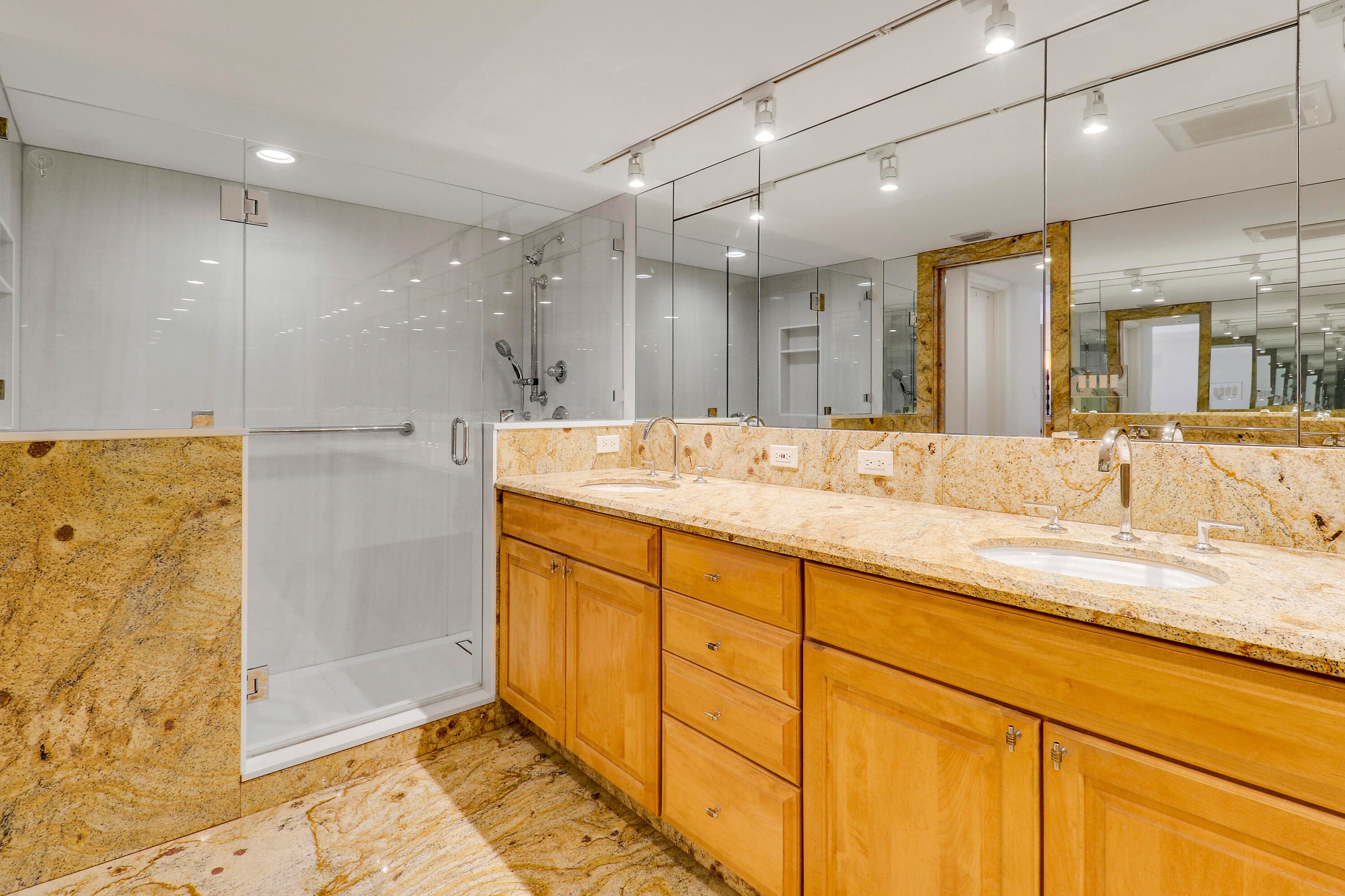 5380 N Ocean Drive 20b, Singer Island, FL 33404 20