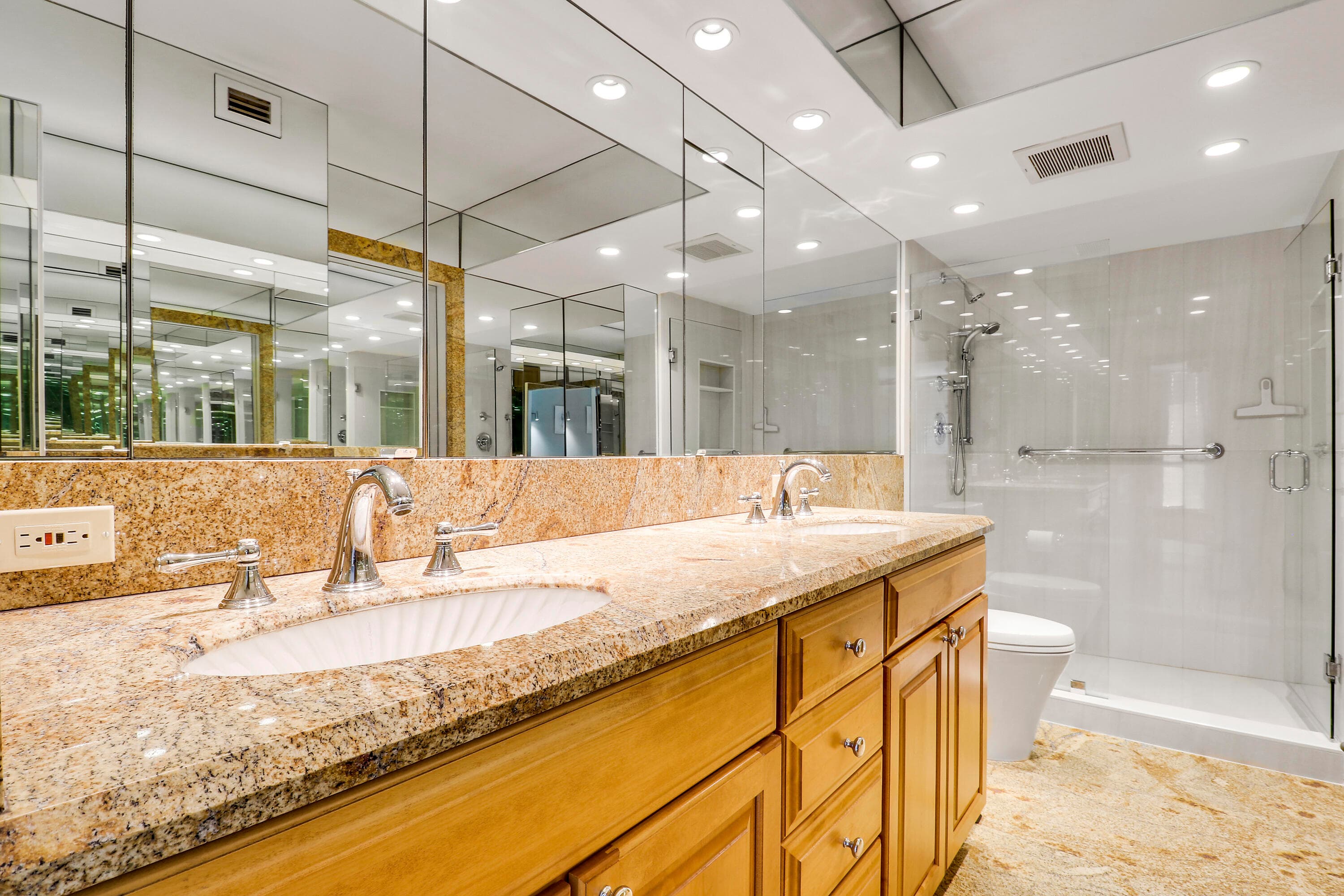 5380 N Ocean Drive 20b, Singer Island, FL 33404 28