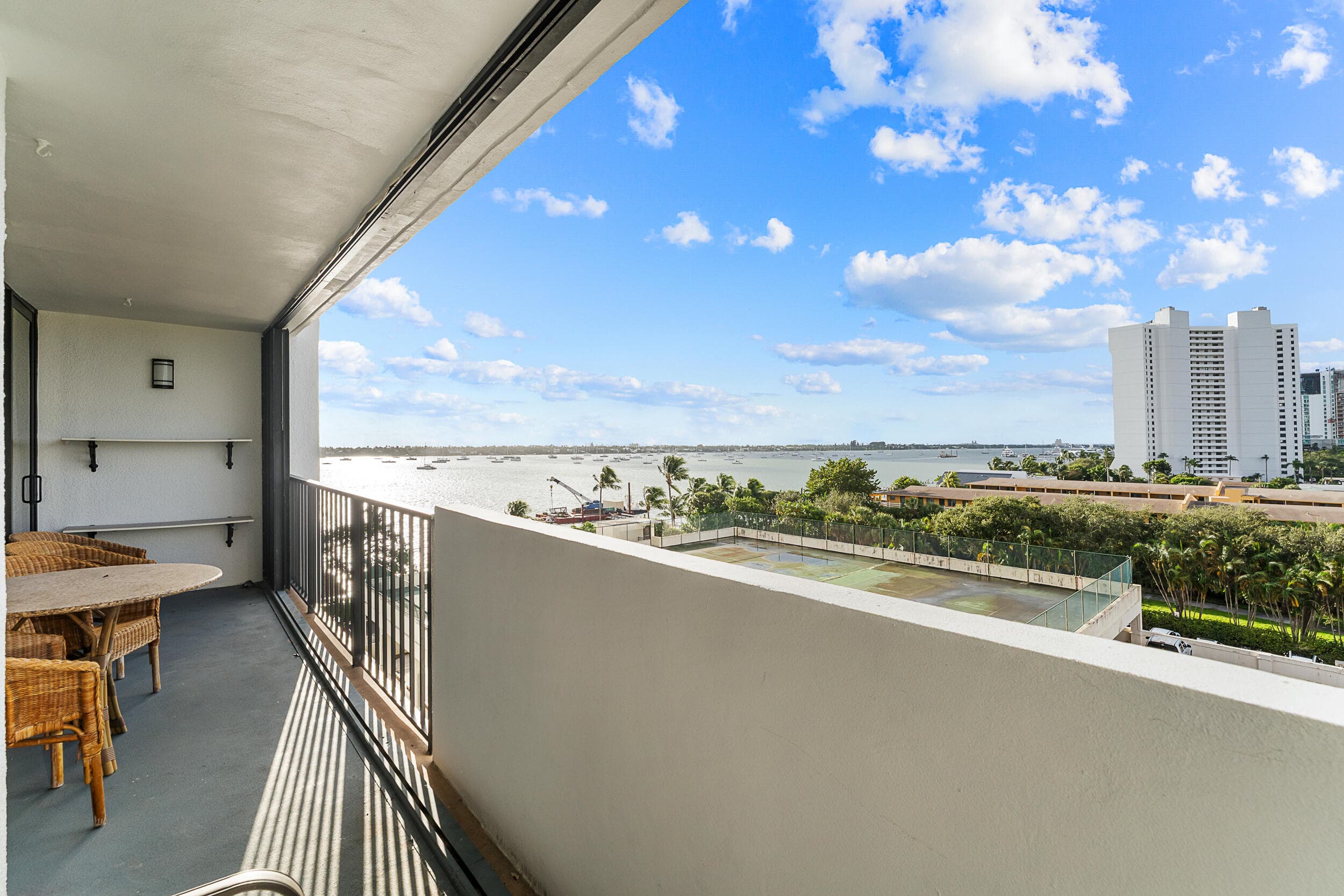 5600 N Flagler Drive 605, West Palm Beach, FL 33407