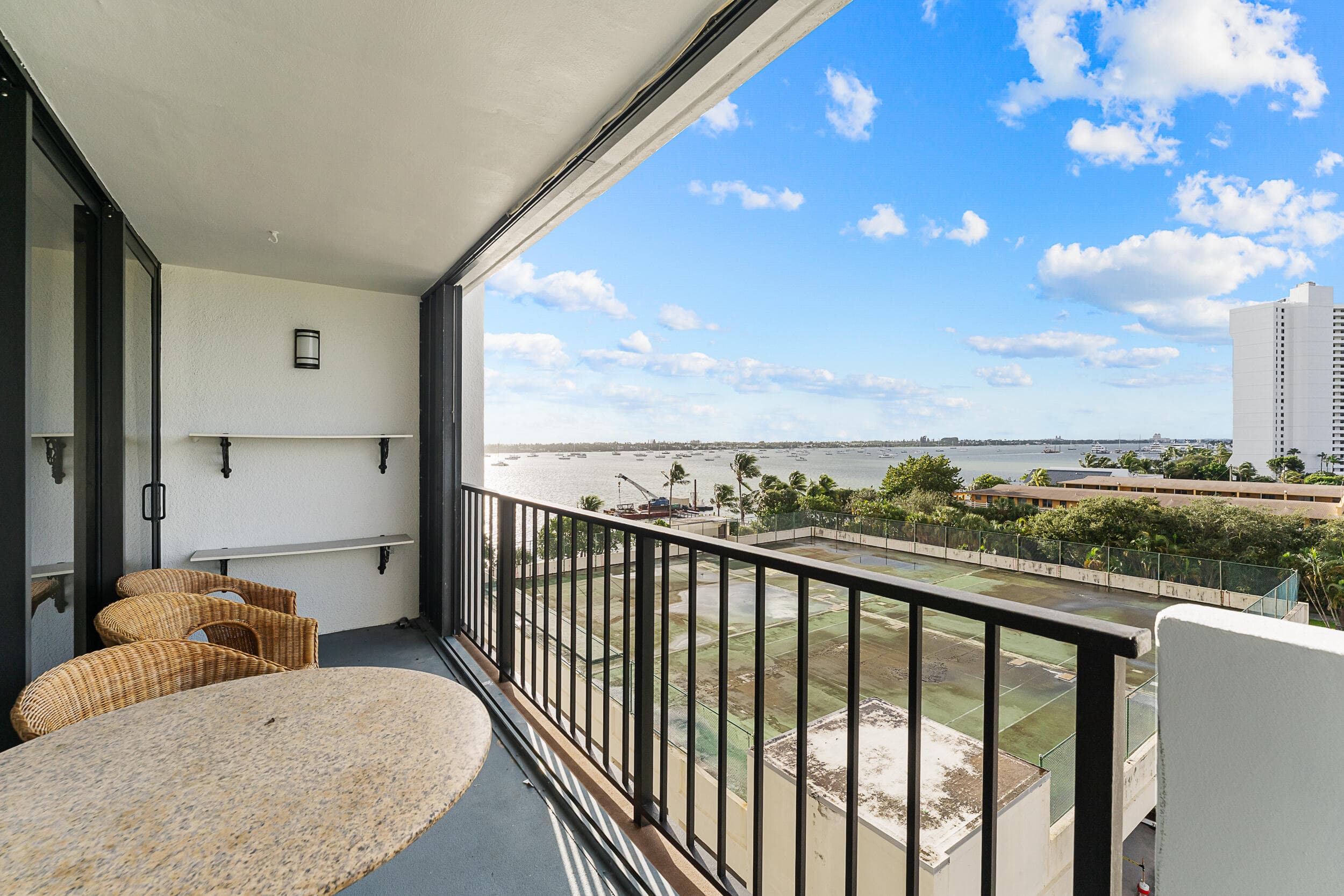 5600 N Flagler Drive 605, West Palm Beach, FL 33407 17