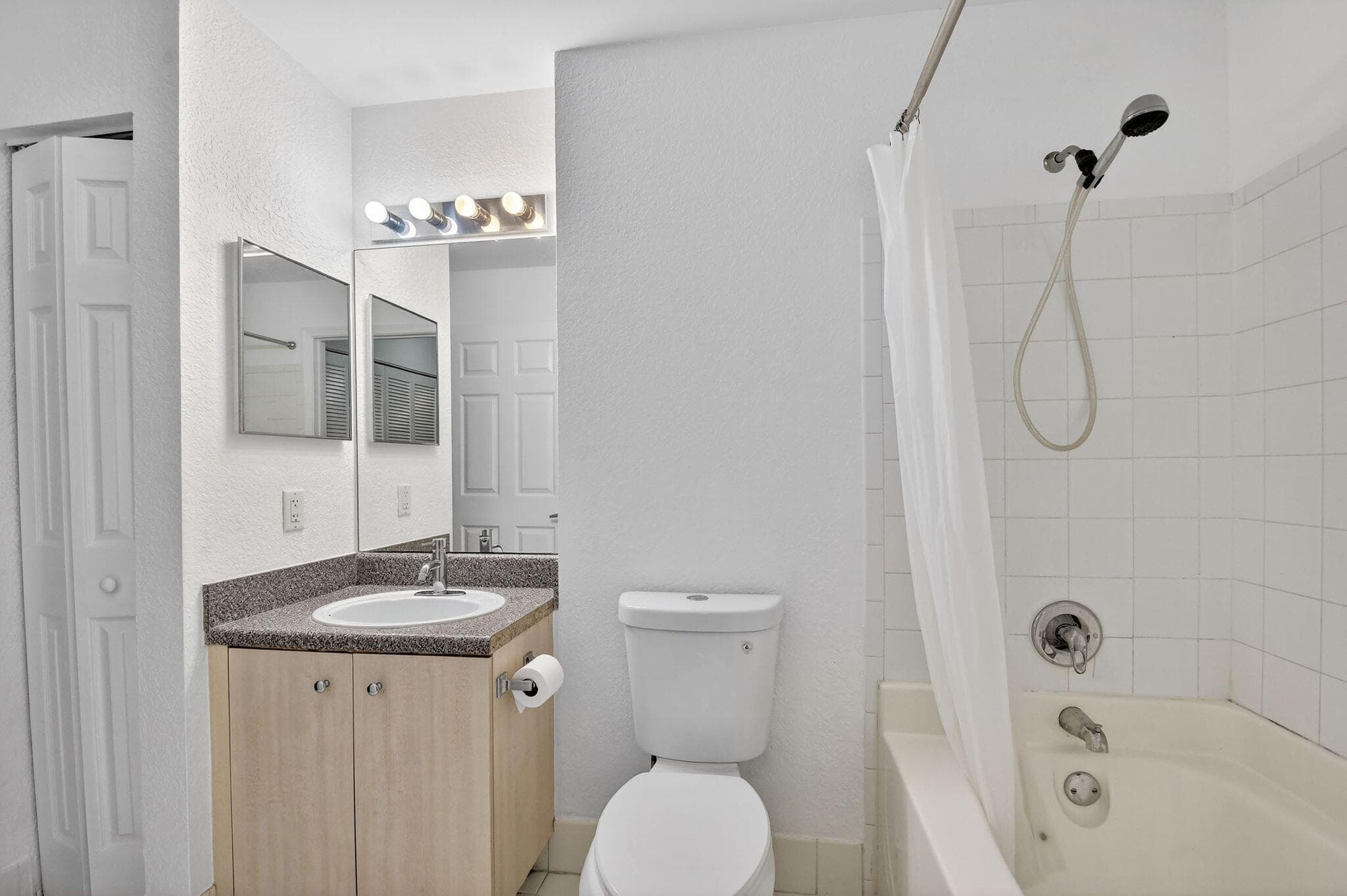 1805 N Flagler Drive 115, West Palm Beach, FL 33407 17
