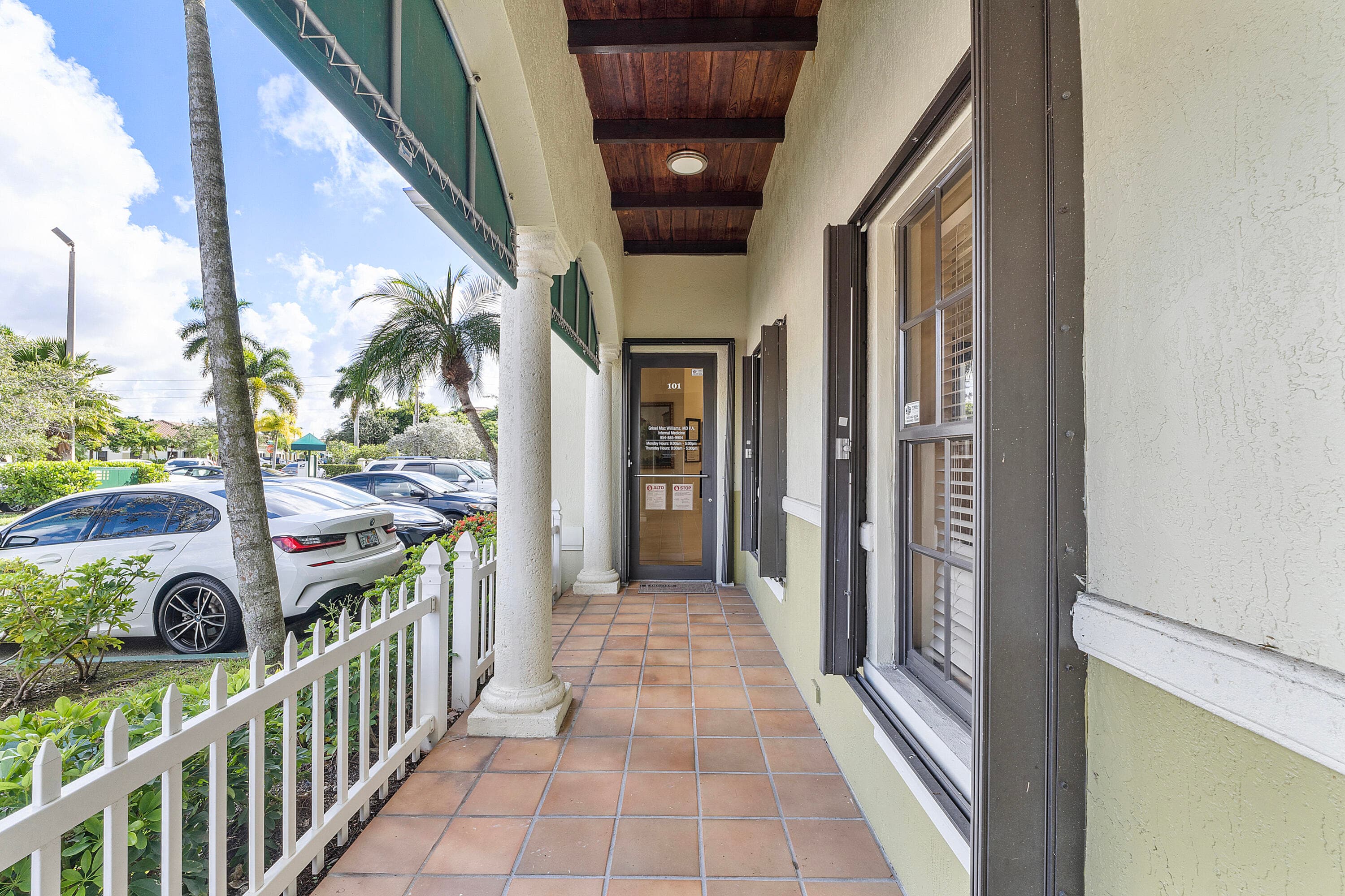 18044 NW 6th Street 101, Pembroke Pines, FL 33029 2
