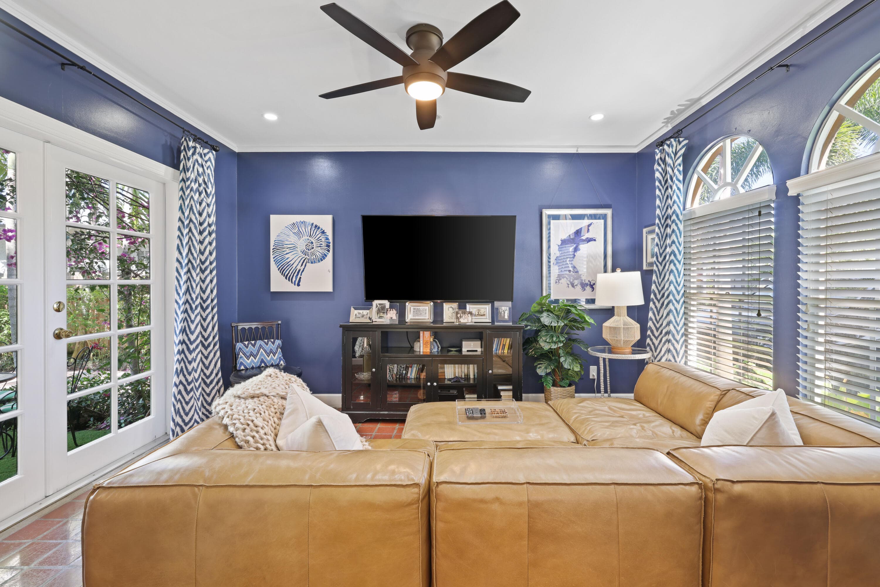 325 Greymon Drive, West Palm Beach, FL 33405 10