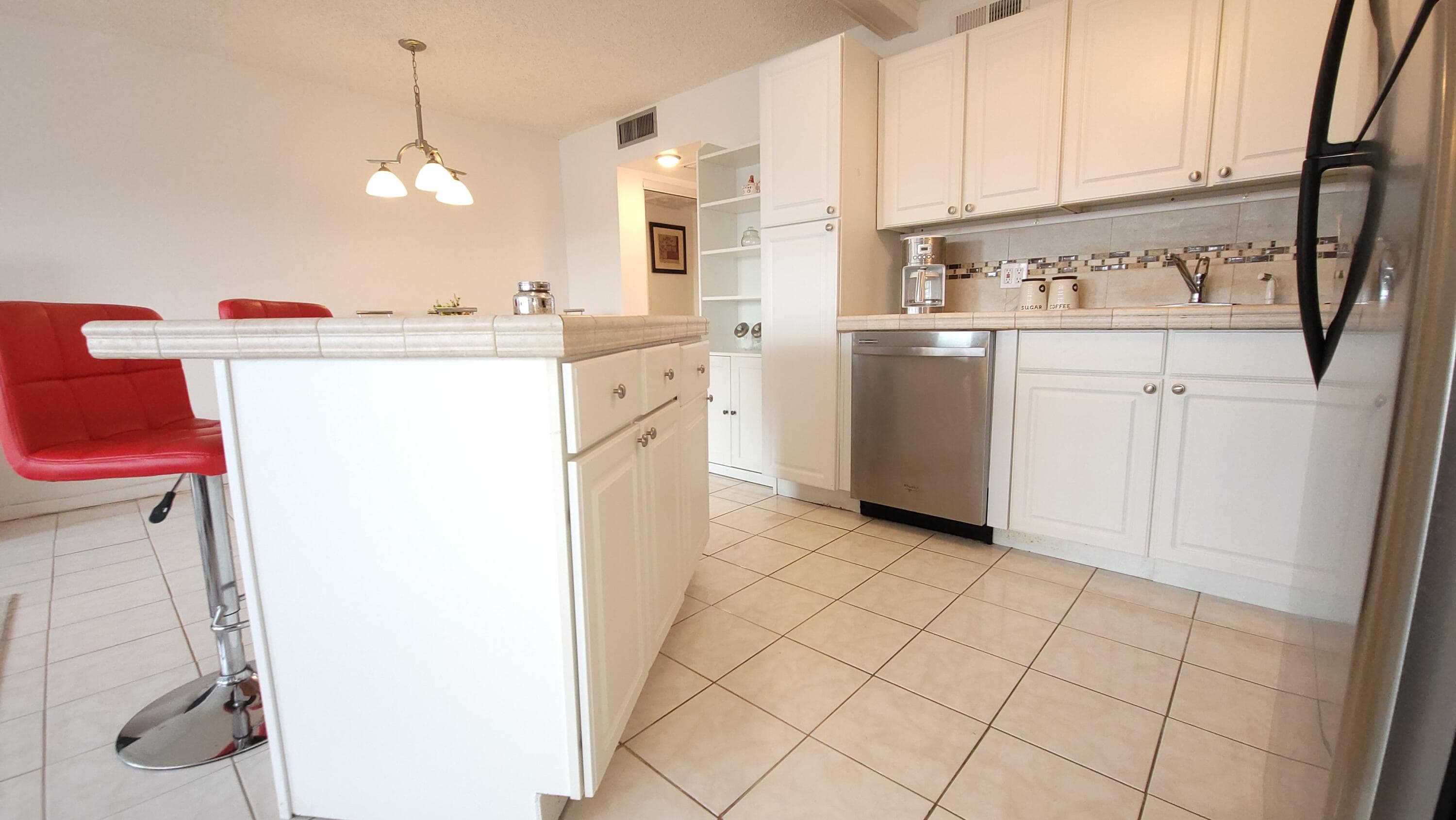 405 Southampton A, West Palm Beach, FL 33417 6