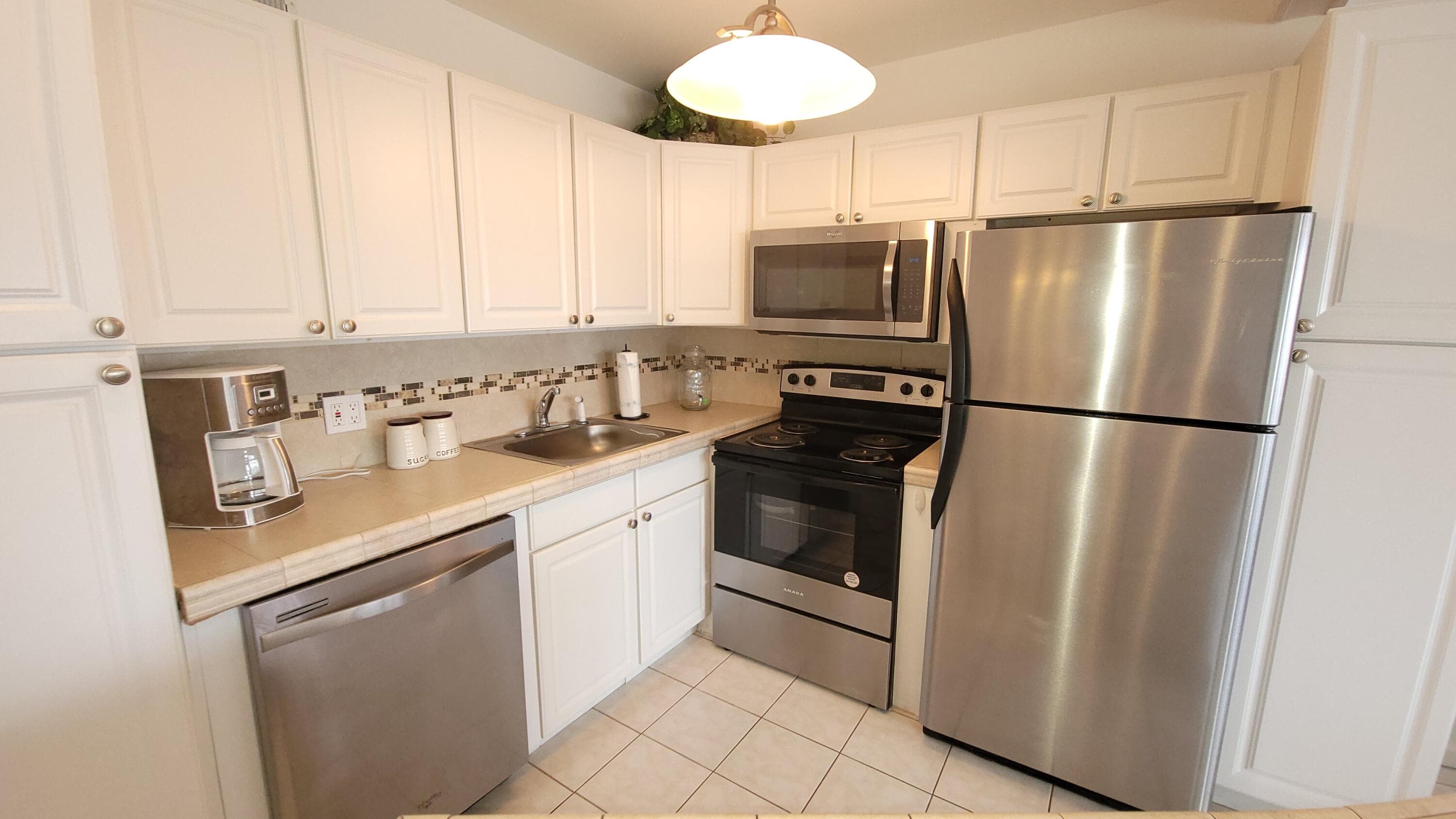 405 Southampton A, West Palm Beach, FL 33417 8