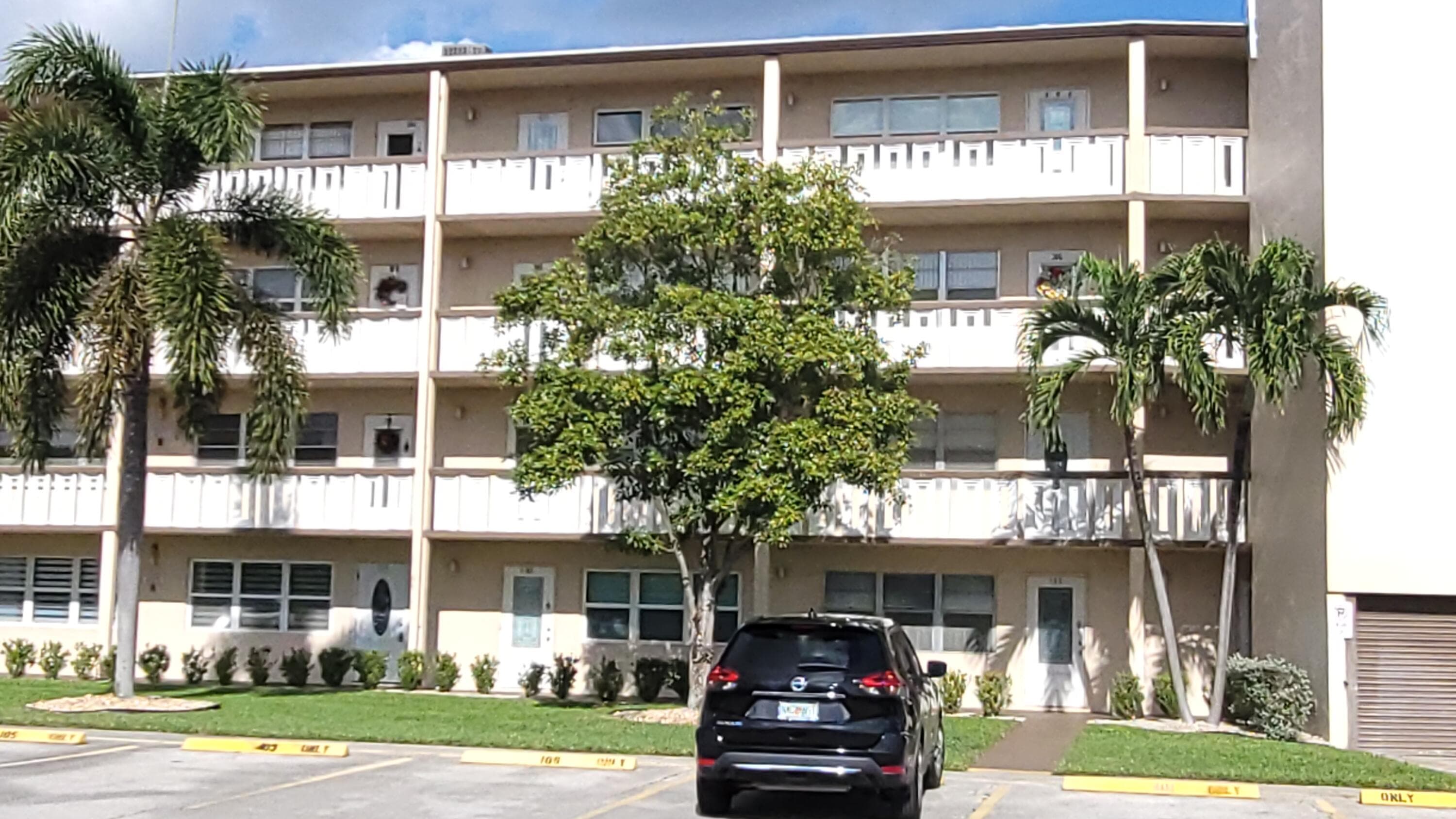 405 Southampton A, West Palm Beach, FL 33417 34