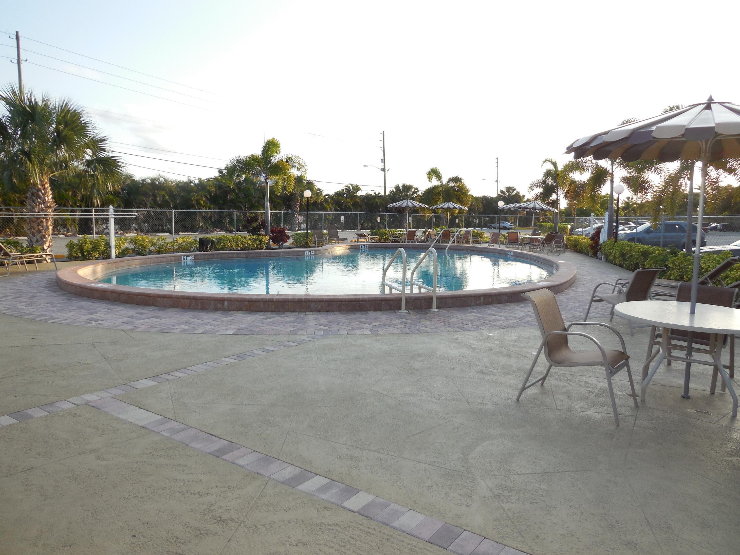 405 Southampton A, West Palm Beach, FL 33417 38