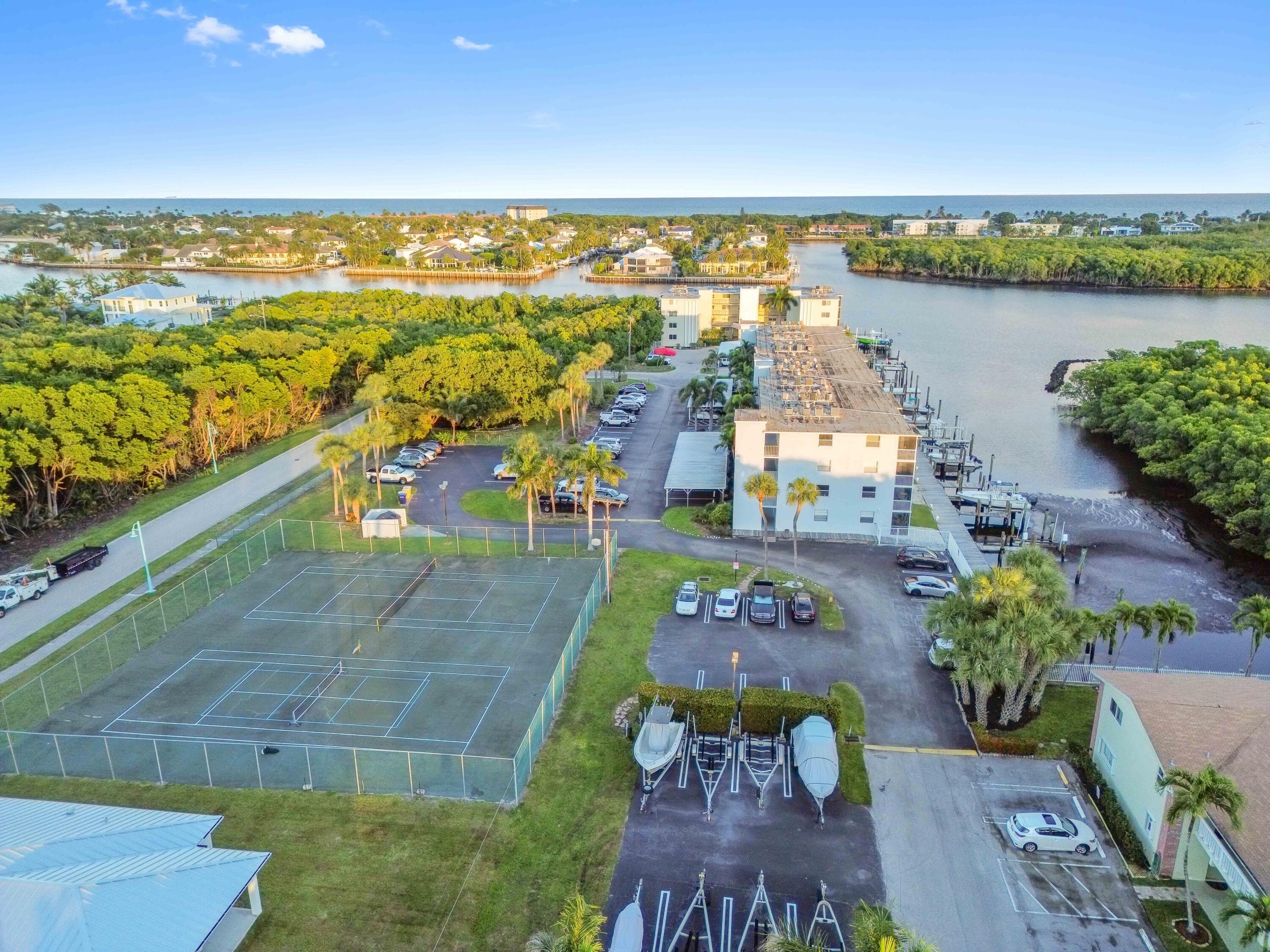 689 NE 6th Court 2090, Boynton Beach, FL 33435 26