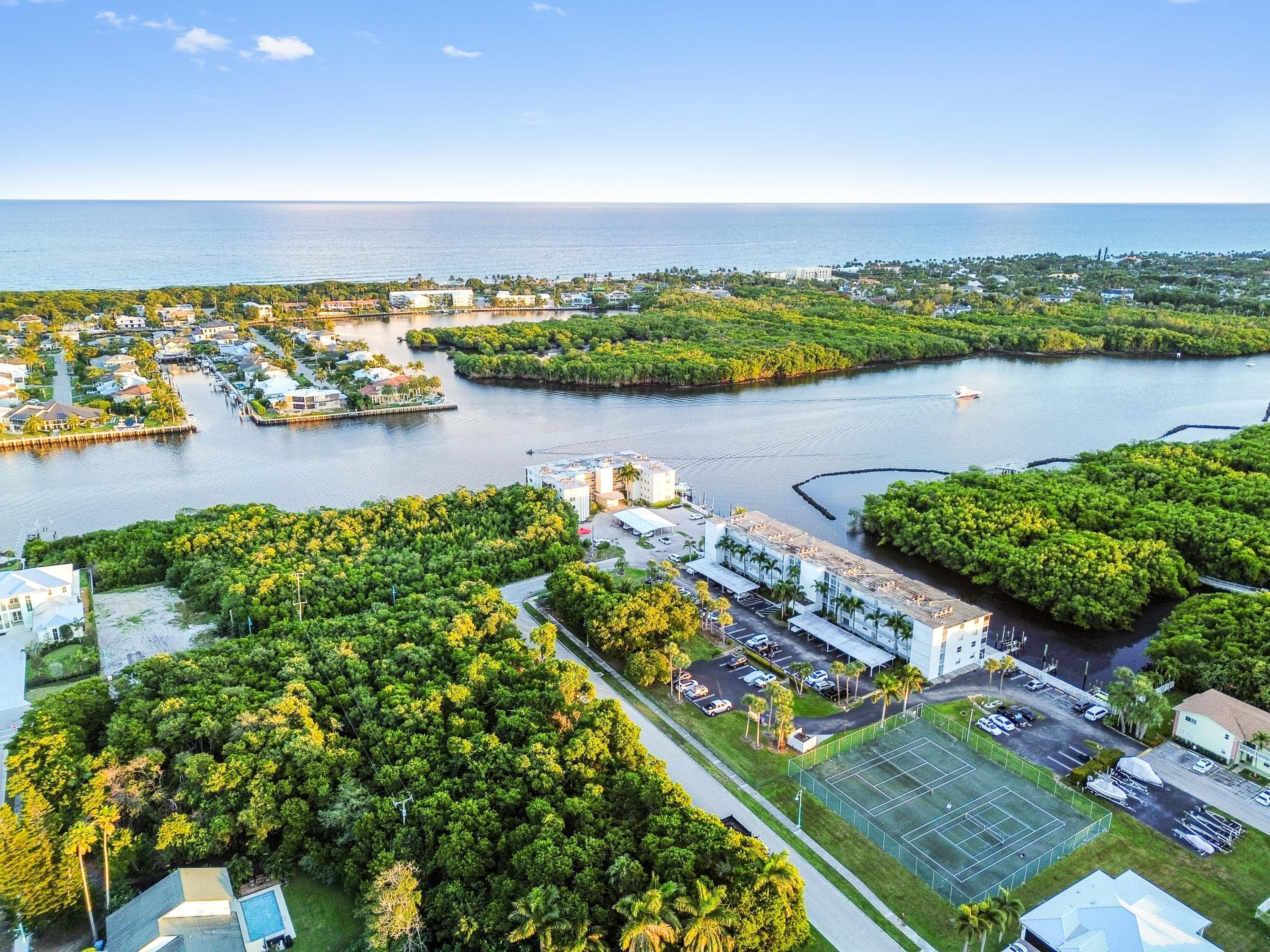 689 NE 6th Court 2090, Boynton Beach, FL 33435 32