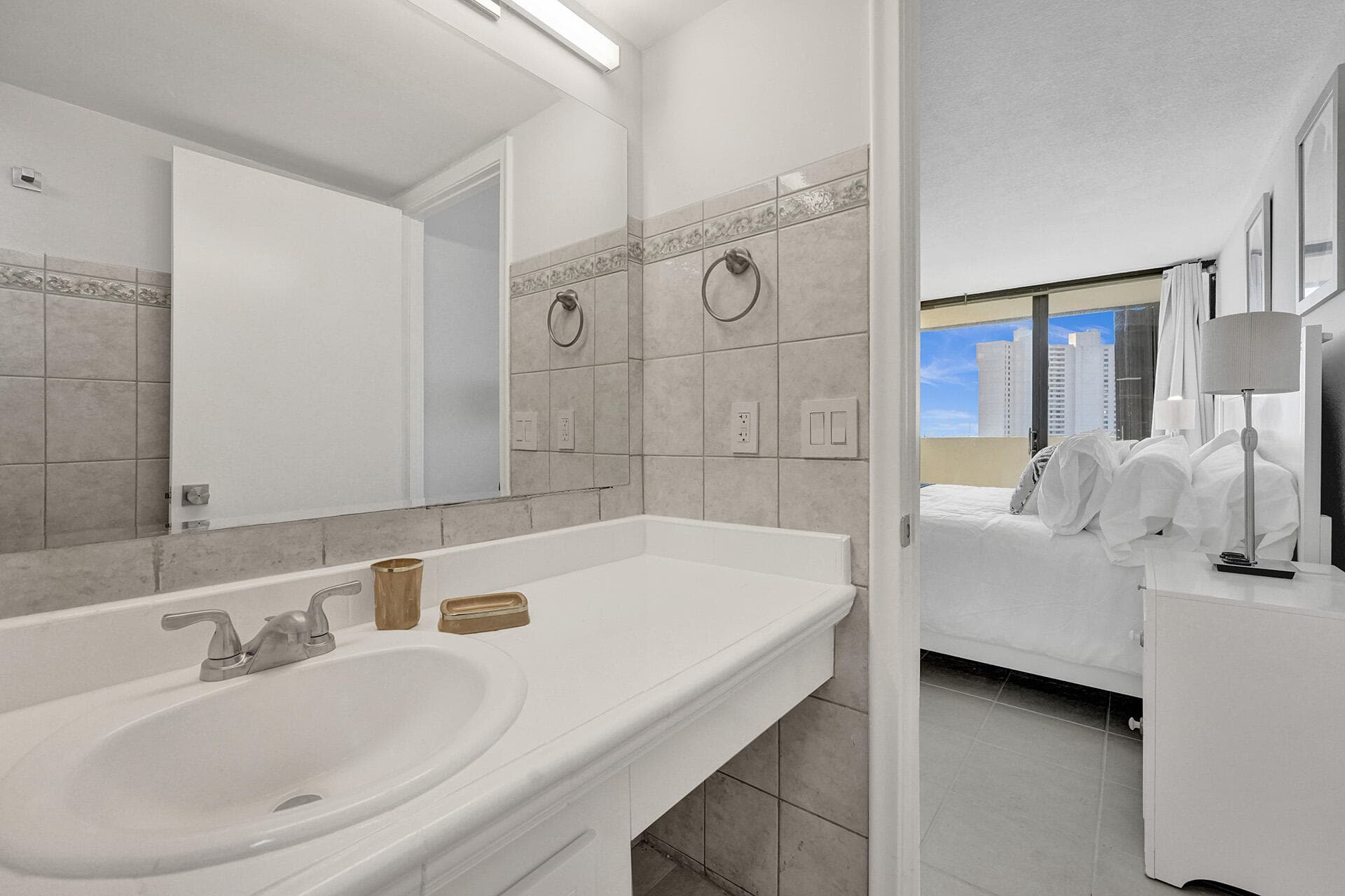5600 N Flagler Drive 805, West Palm Beach, FL 33407 20