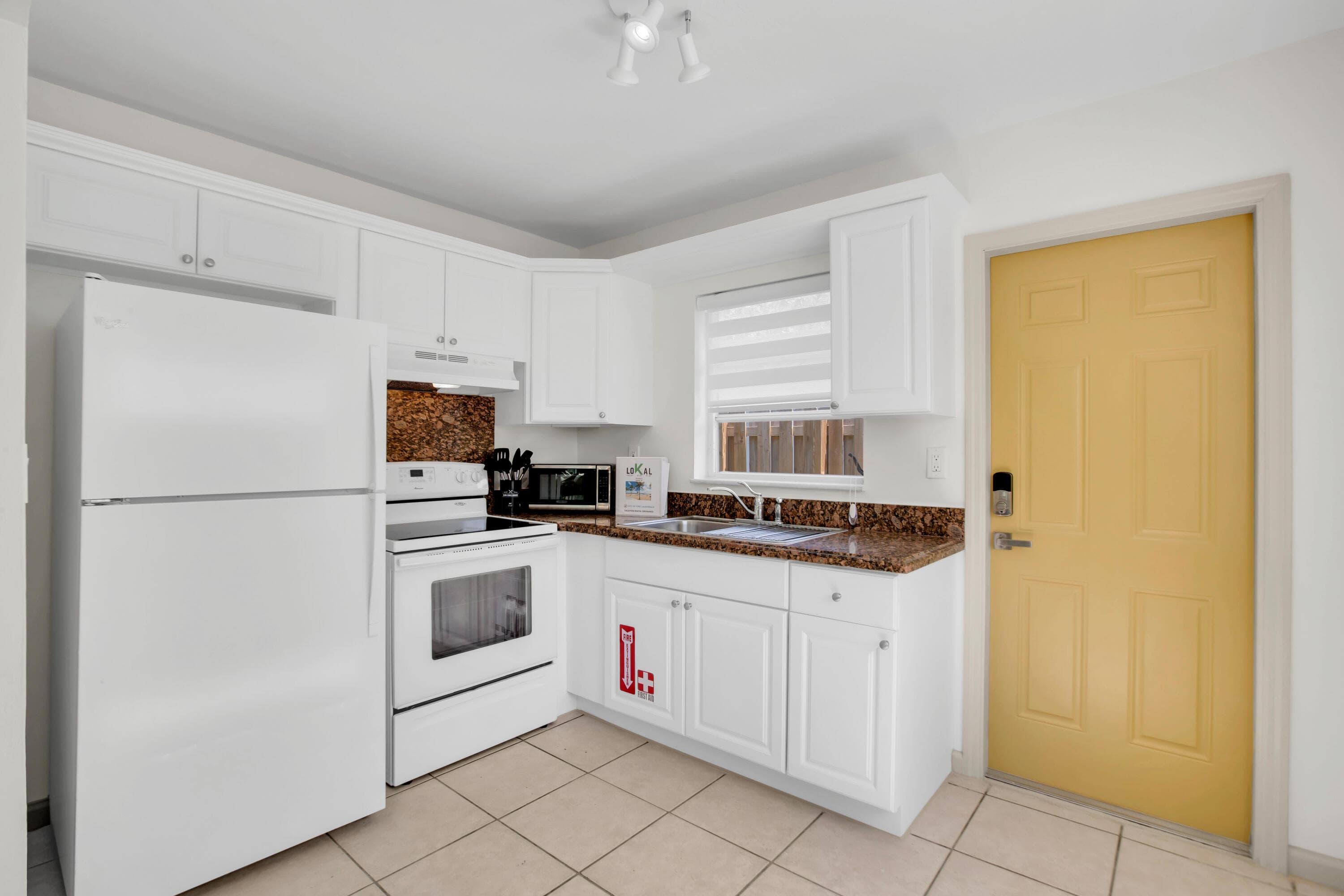 1840 SW 24th Street 1-2, Fort Lauderdale, FL 33315 9