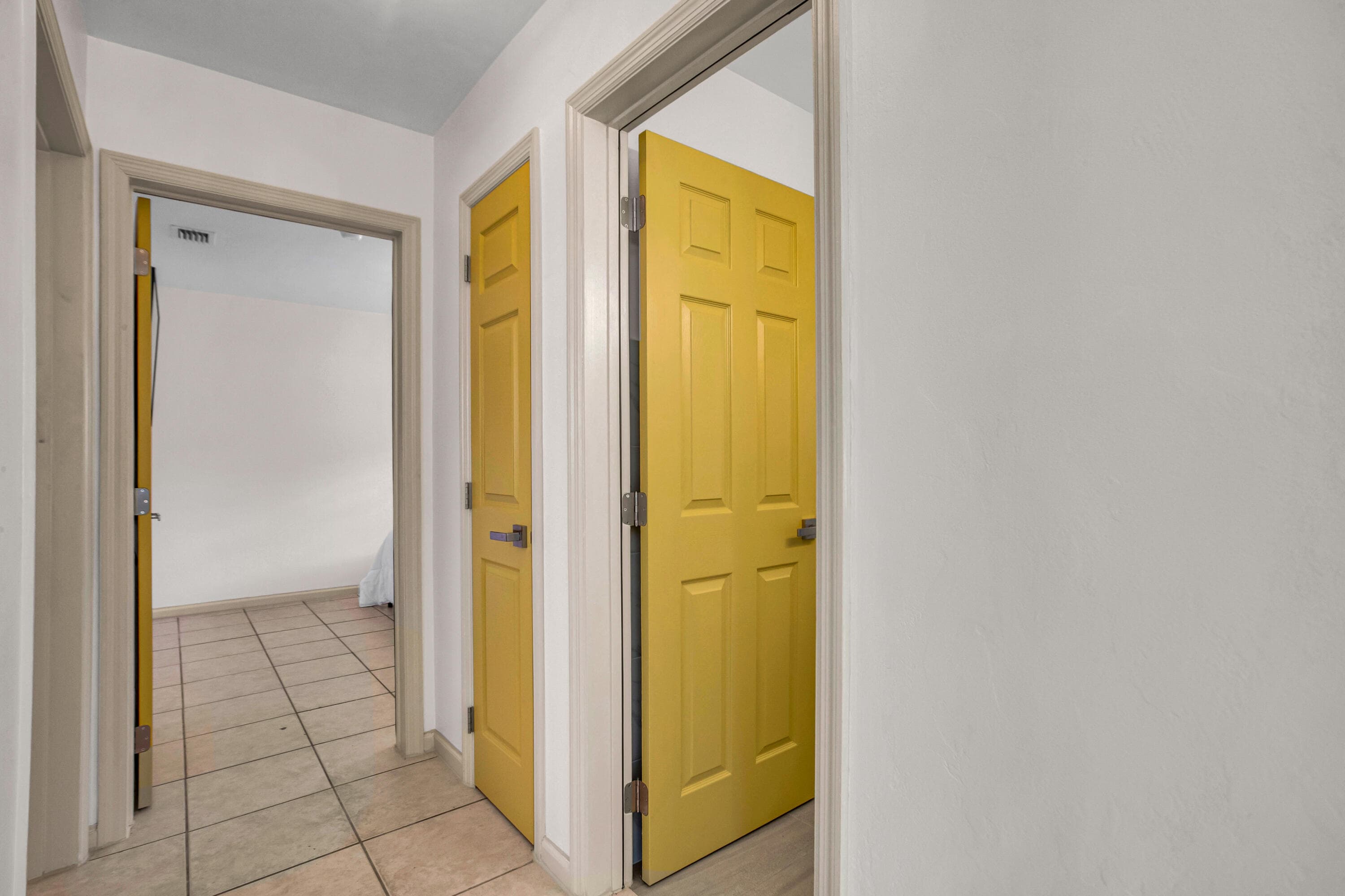 1840 SW 24th Street 1-2, Fort Lauderdale, FL 33315 12