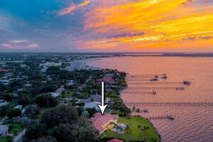 901 SE Riverside Drive, Stuart, FL 34994 9