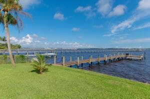901 SE Riverside Drive, Stuart, FL 34994 28