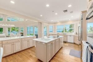 901 SE Riverside Drive, Stuart, FL 34994 37